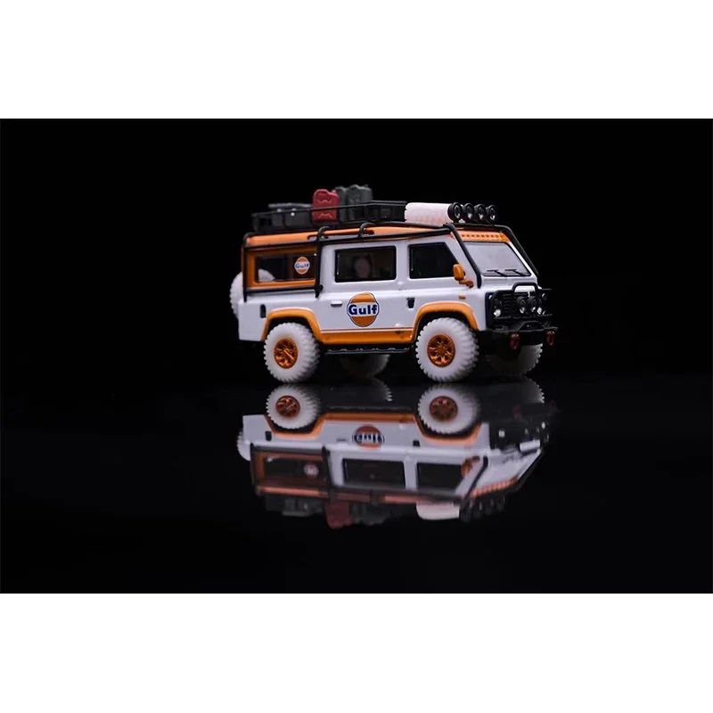 In Stock Master 1:64 Defender VAN Concept Gulf Complimentary Accessories Diecast Diorama Car Model Collection Miniature Toys