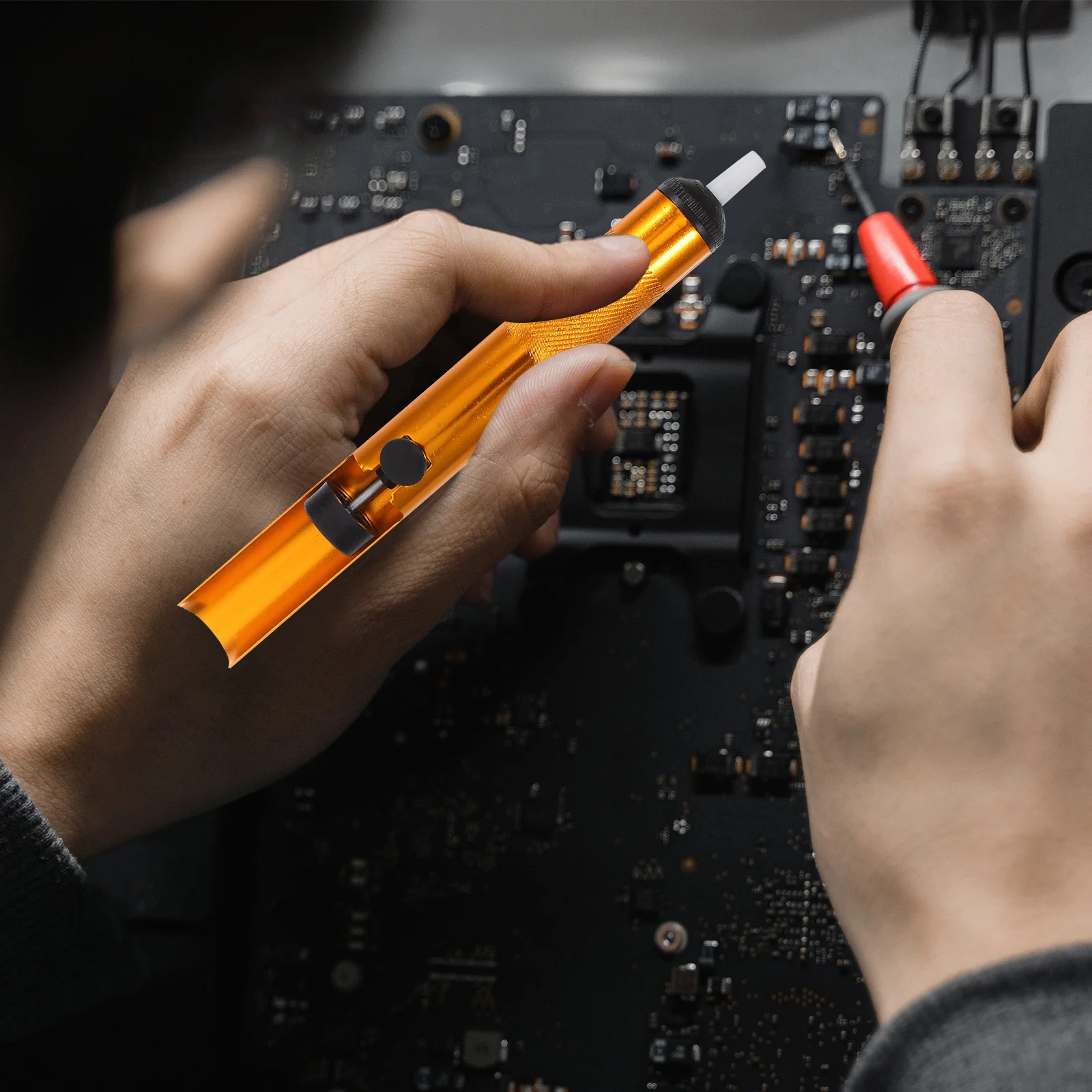 

Solder Sucker Aluminum Desoldering Pump With Silicone Tips For Soldering Rework Electronics Repair Welding Equipment Tool