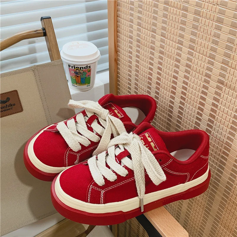 

2026 Fashion Brand Vintage Red Canvas Low-top Women Sneakers Casual Letter Embroidery Skateboard Shoes Students Flats Zapatillas