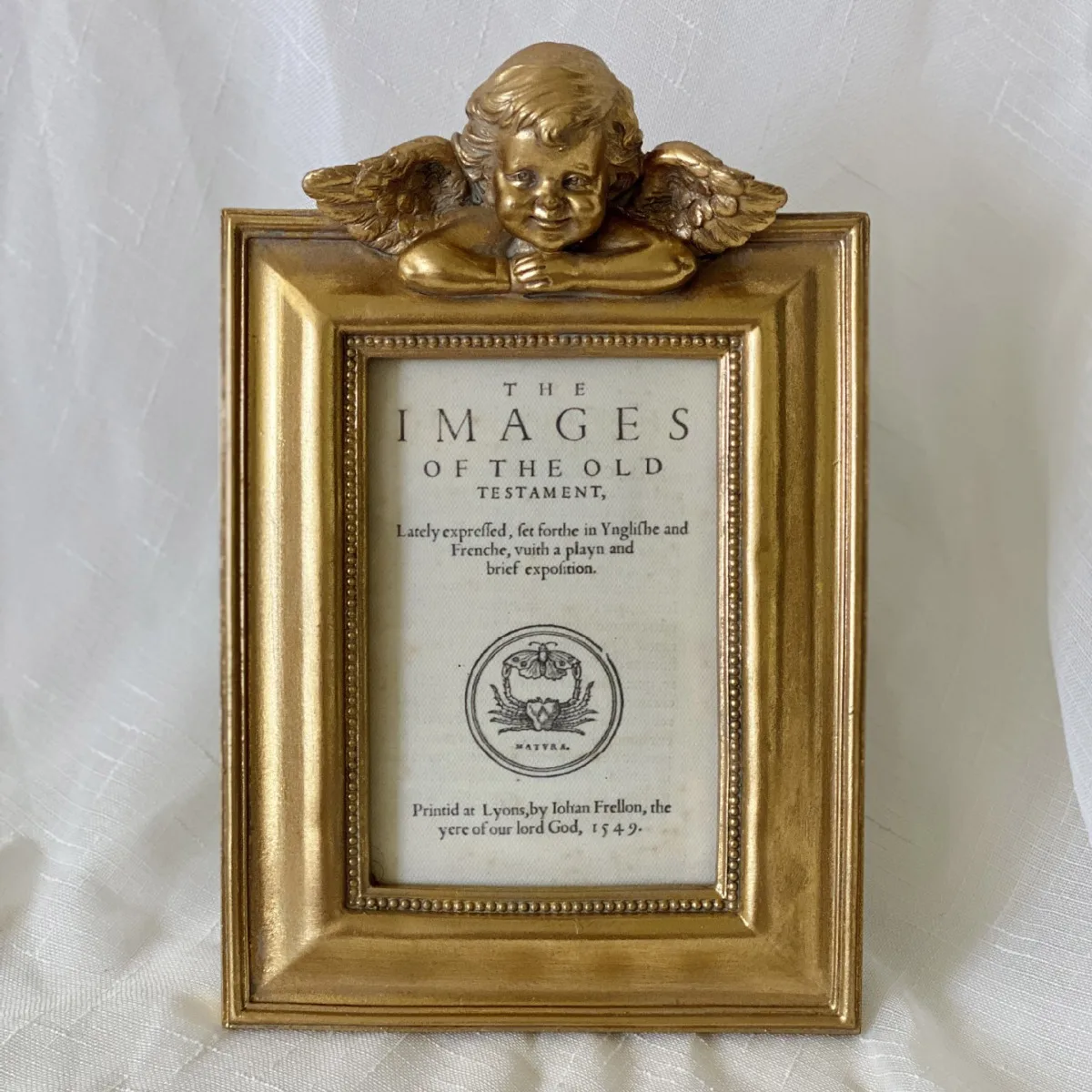 Baroque gold angel relief resin photo frame home desktop ornament European background wall decoration