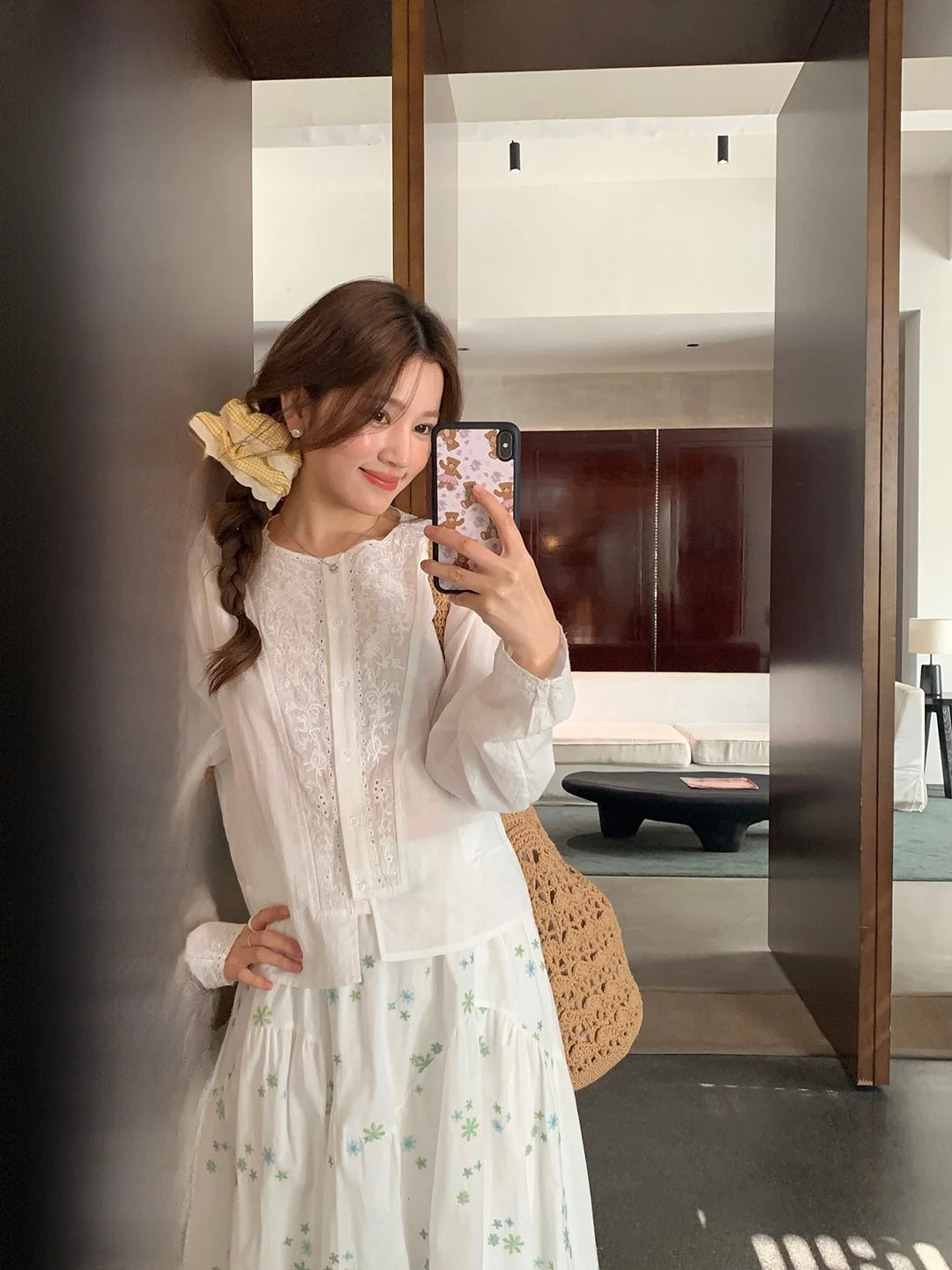 

French Sle Embroidered Flower Loose Cotton irt Women's Casual Versatile Spring Commute Top Breathable Long Sve round Ne