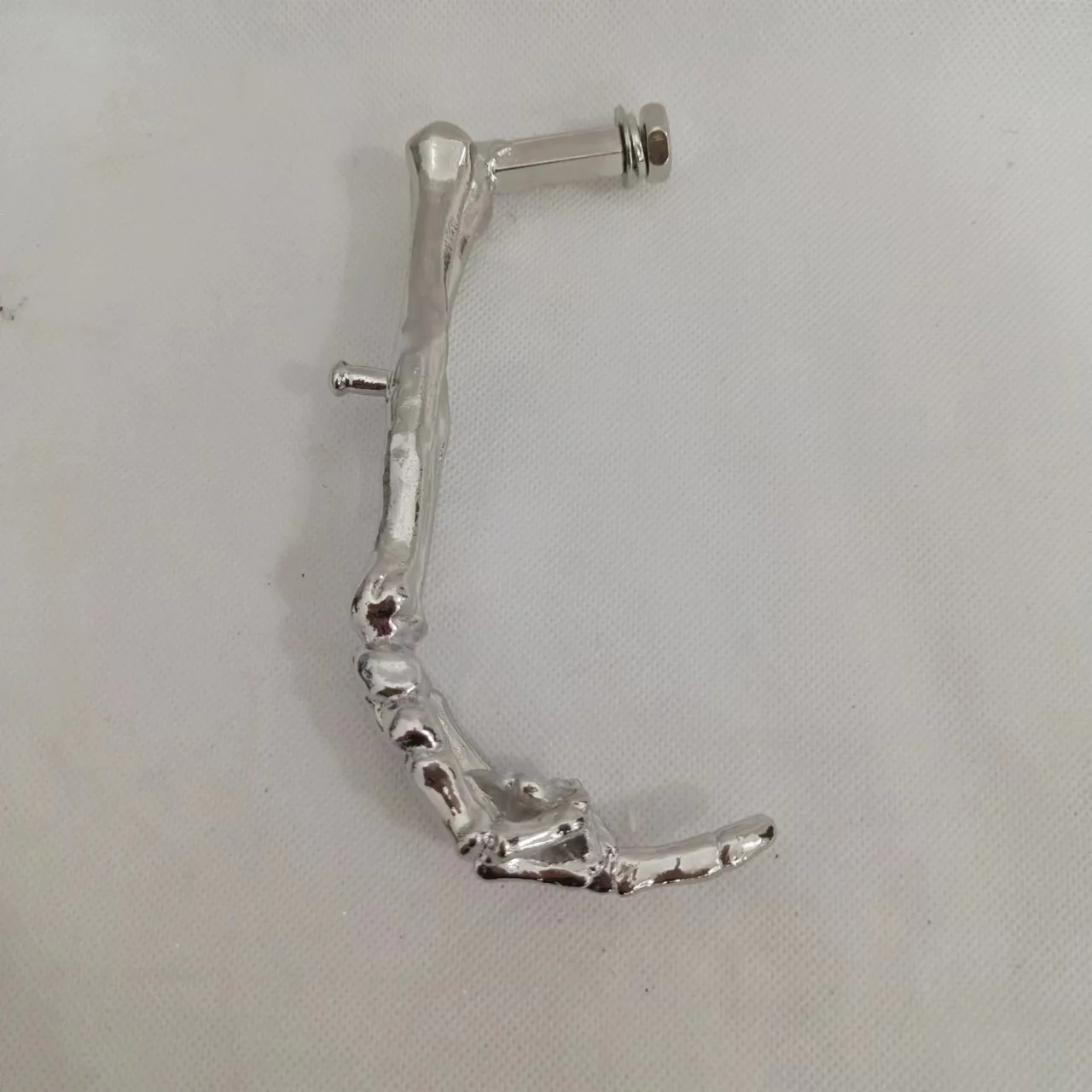 Alloy Funny and Challenging Creative Vertical Middle Finger  Metal Motorcycle Stand Motorcycle Kickstands Easy to Install