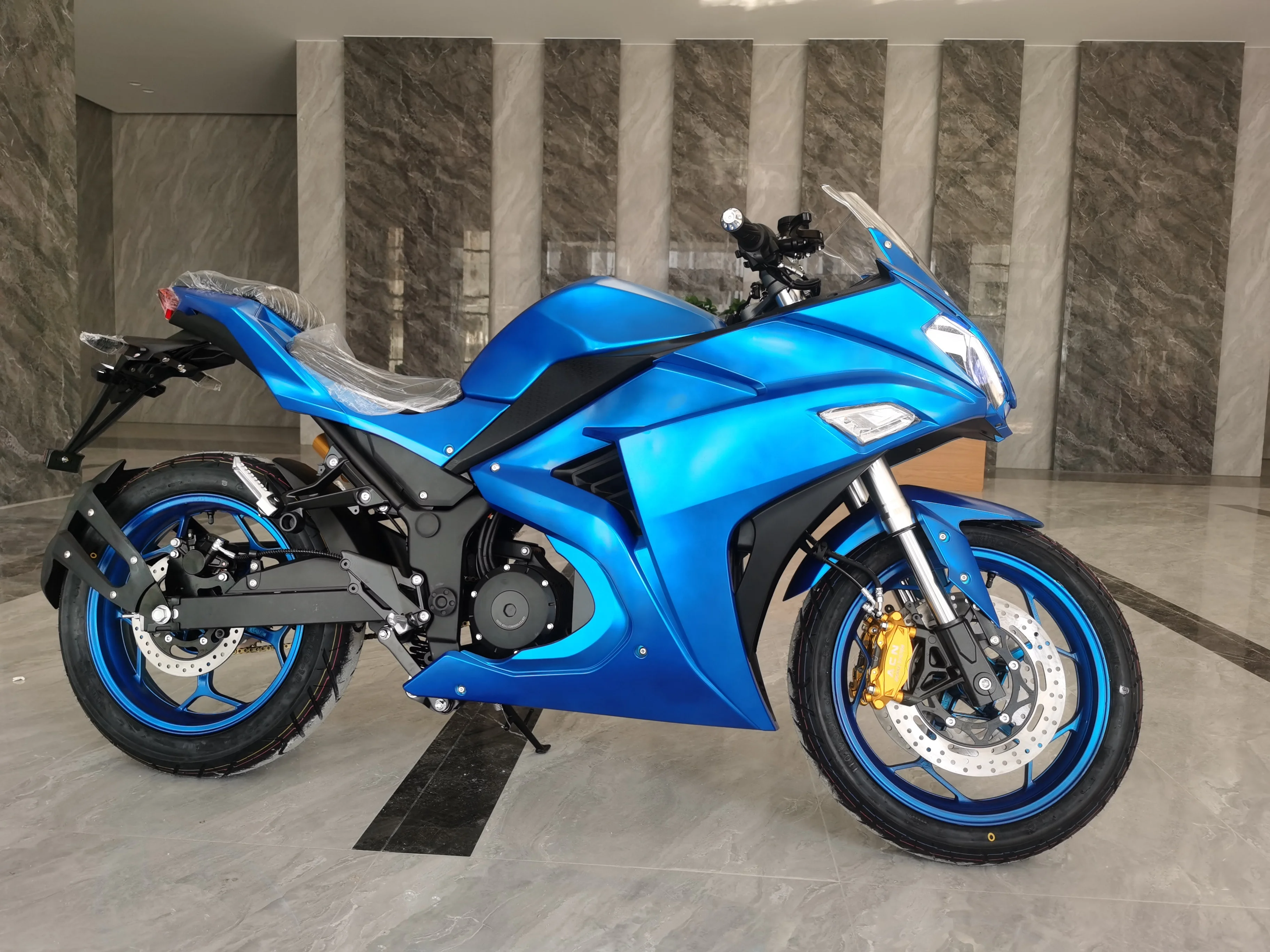 2023 Newest 180km/h Super Speed 8000w Center Motor Racing Electric Motorcycle V6-M