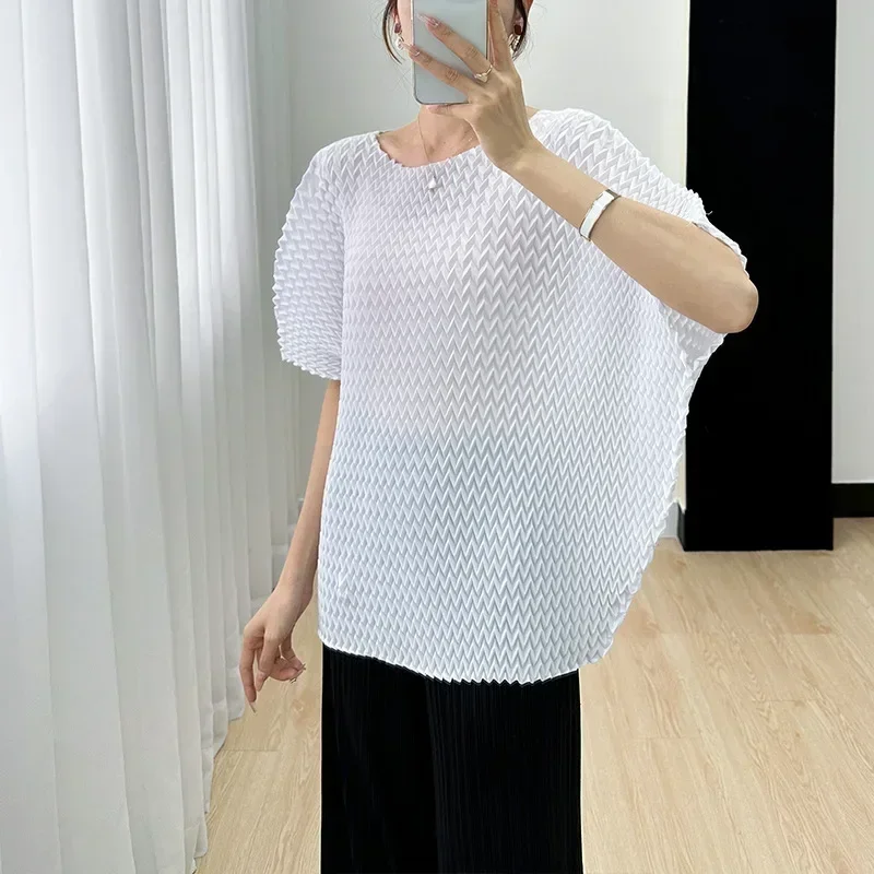 

Miyake Pleated T-shirt Women's 2024 Summer New Fashion Casual Loose Versatile Bat Sleeve Round Neck Pleated Top