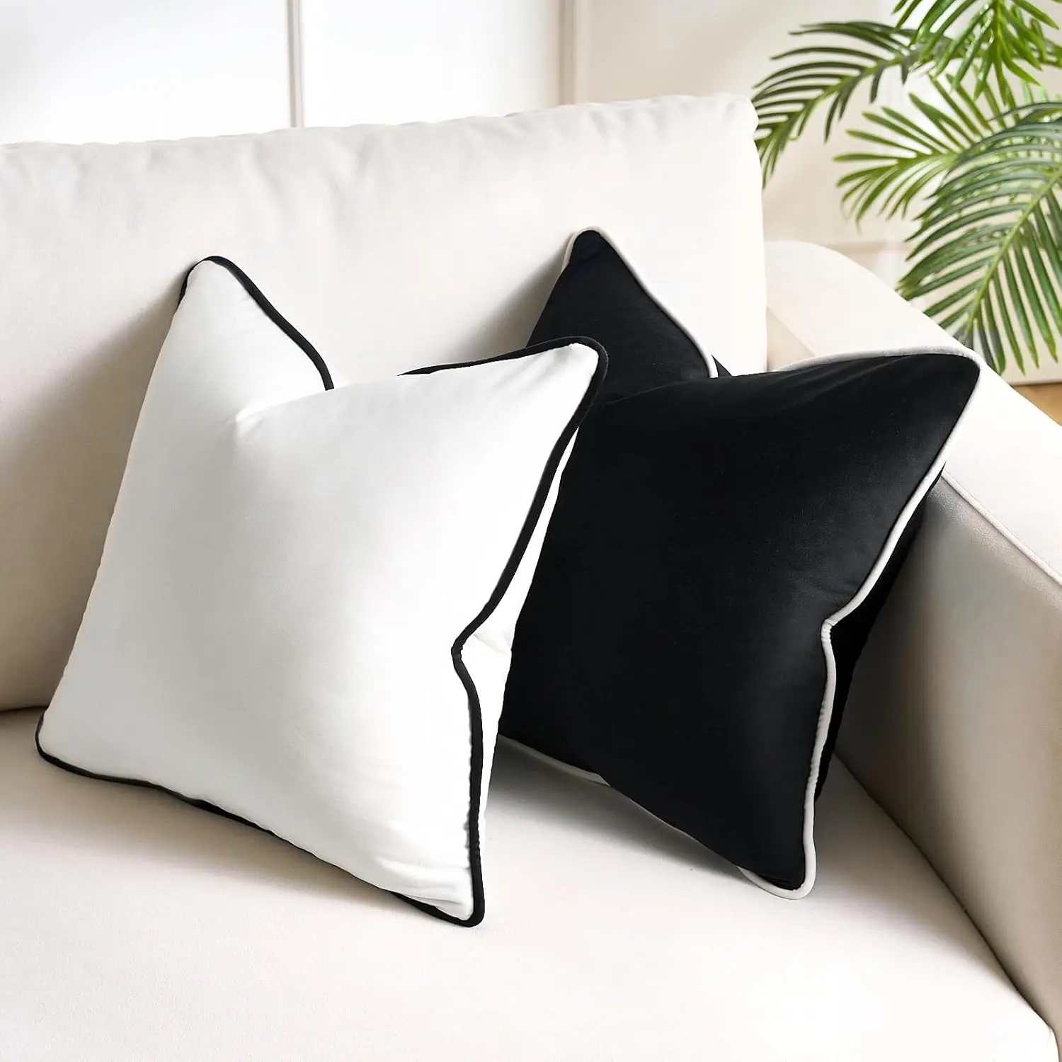 Black and White Gift Pillow Covers for Couch Throw Pillows Accent Home Decor Sofa Modern Decorative Neutral Velvet Cases for Bed