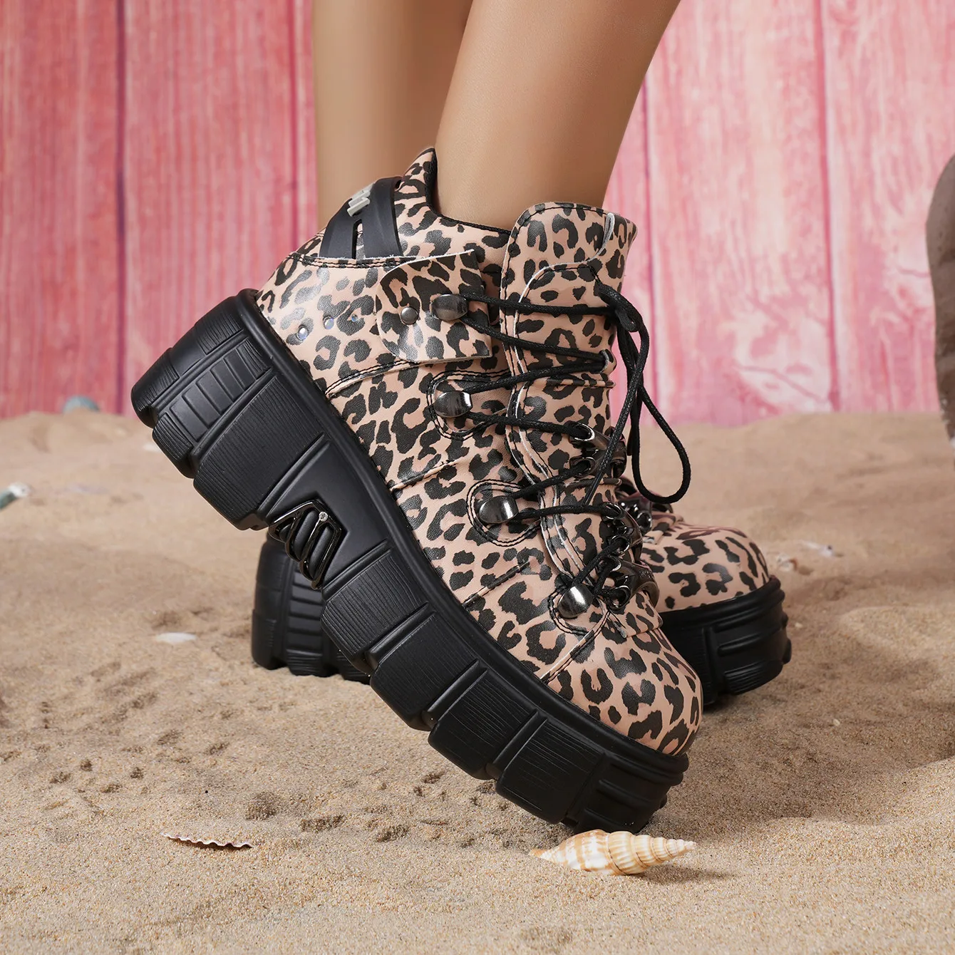 2025 New Punk Women Platform Ankle Boots Leopard Print Rock Round Toe Lace Up Fashion Retro Chunky Shoes Metal Decor Short Boots