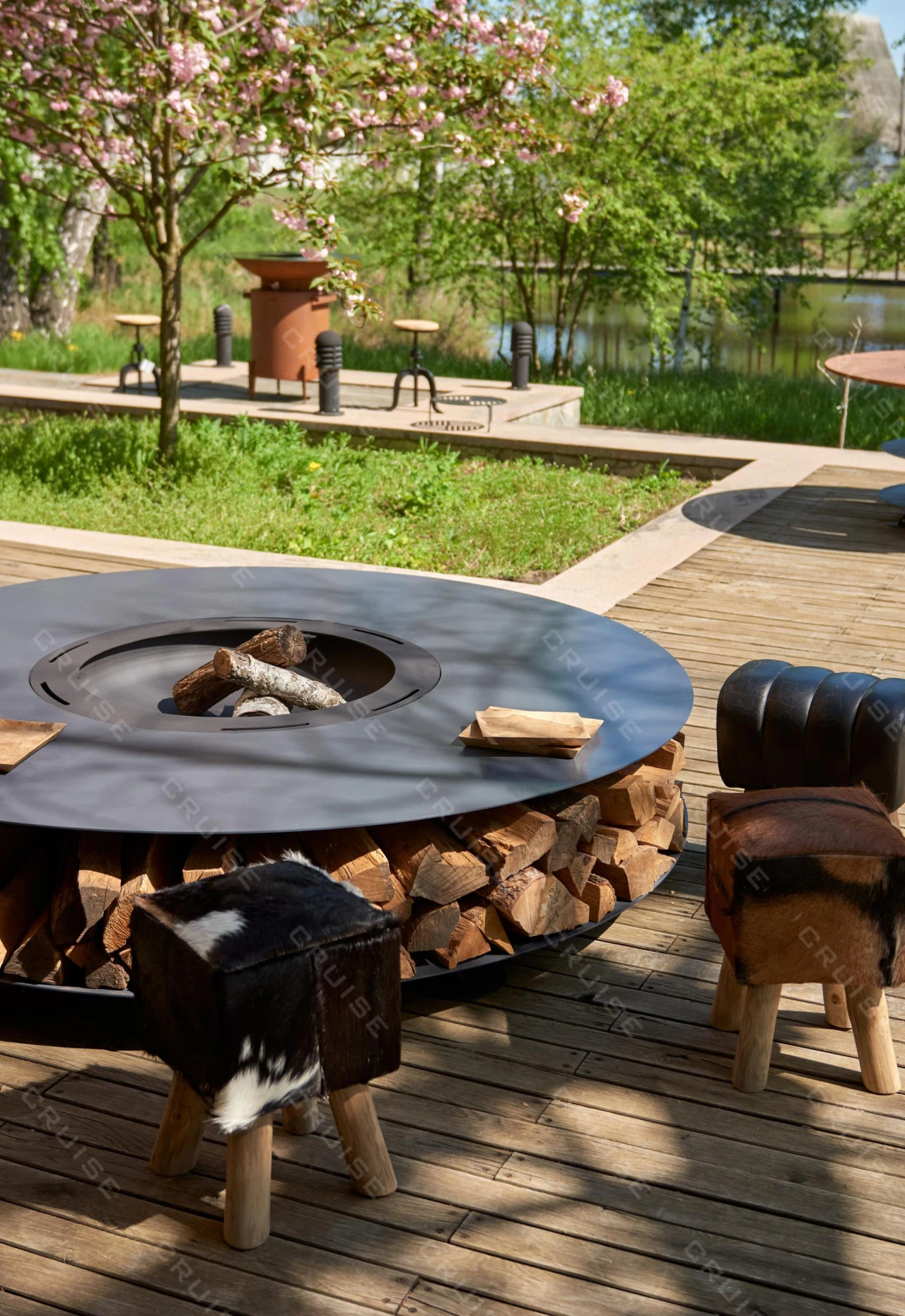 Modern Fire Pit Outdoor Heating Barbecue Heater Windproof Gas Round Stove Fire Pit Table