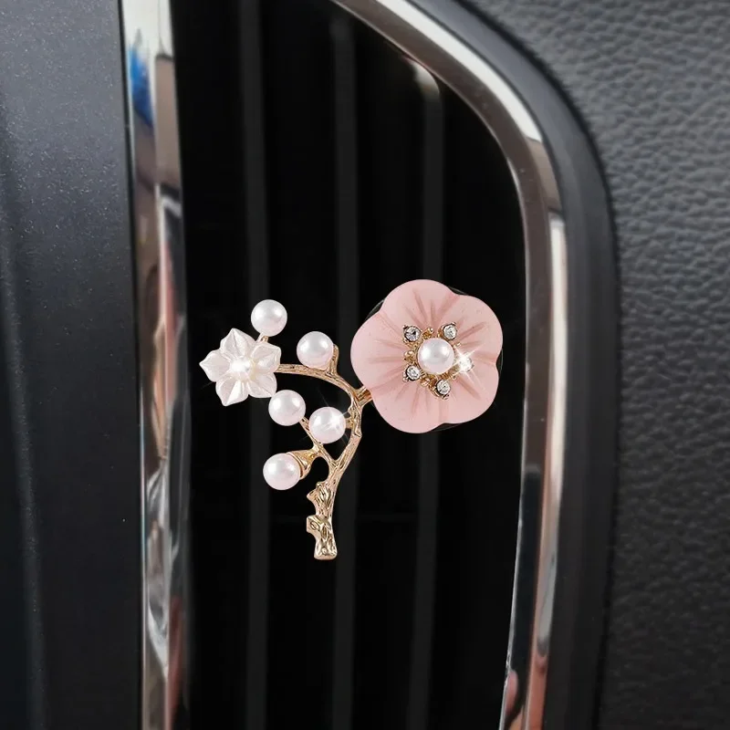 Pearl Flower Air Outlet Aromatherapy Clip Car Air Conditioning Perfume Decorative Clip Creative in-car Pendant Accessories