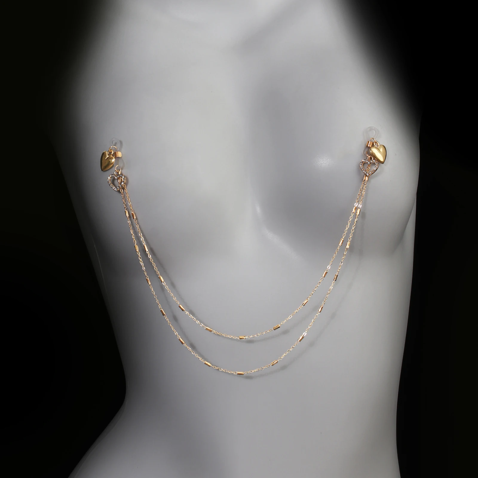 1 sexy and fashionable heart-shaped pendant alloy chest chain suitable for nightclubs, parties, Valentine's Day couples to wear