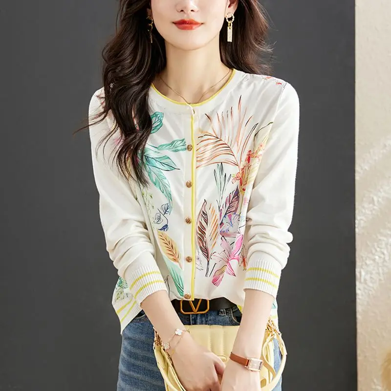 Spring Autumn New Round Neck Long Sleeve Sweater Women High Street Casual Printing Button Cardigan Elegant All-match Chic Tops