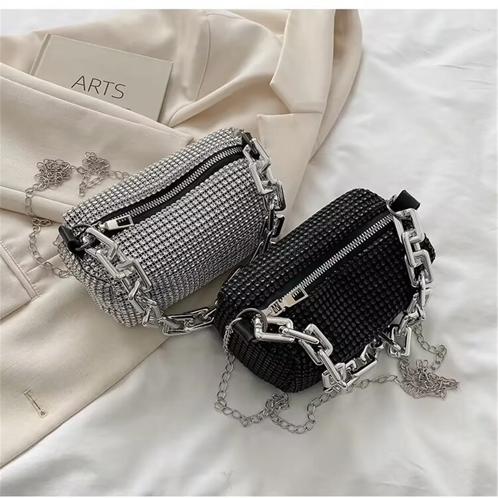 Rhinestones Shoulder Bag Diamond Underarm Bags Shiny Diamond Elegant Women Messenger Handbag Luxury Designer Bag Crossbody Bag