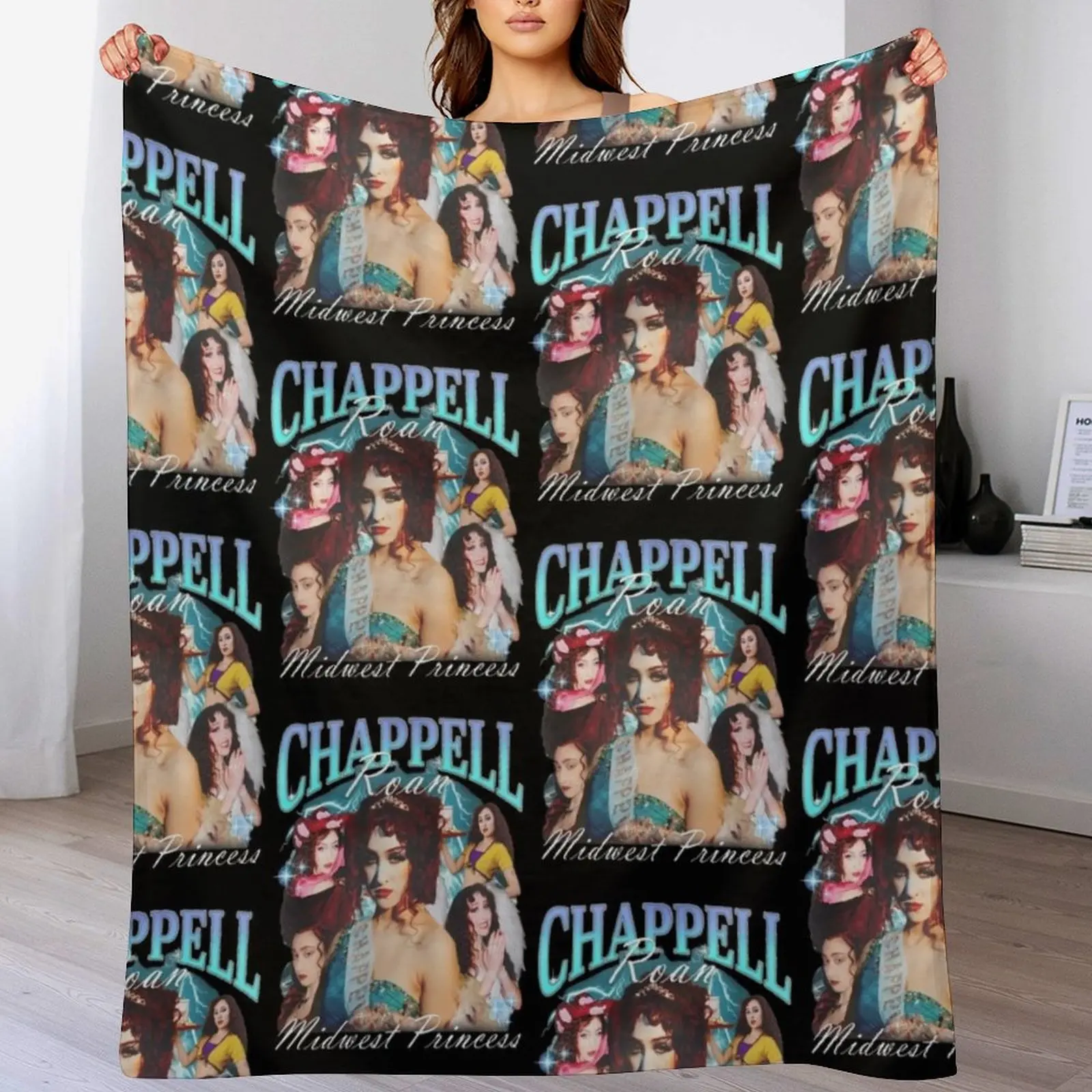 

Chappell Roan Midwest Princess Retro Throw Blanket Portable Lightweight Blanket for Travel Camping