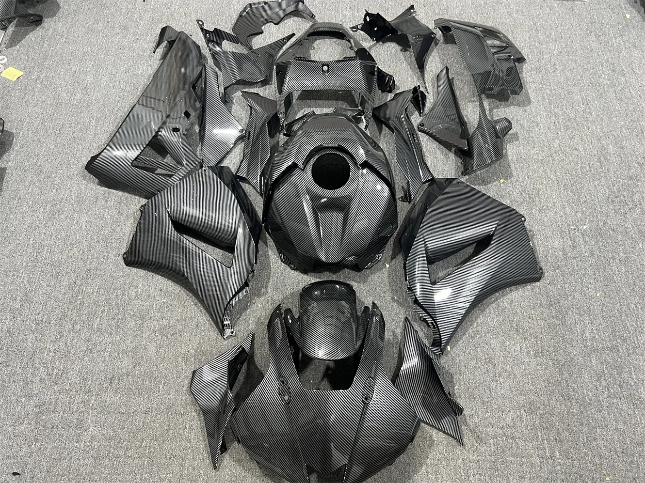 

Обтекатели мотоцикла из АБС-пластика подходят для CBR600RR 2020 2021 2022 2023 CBR600 F5 2021 22 23 кузов мотоцикла с краской из углеродного волокна.