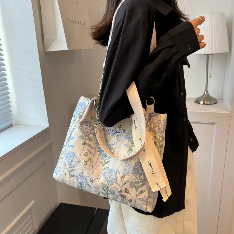 2024 New Large Capacity Canvas Top-Handle Bags for Women Fashion Embroidery Female Shoulder Bags Casual Commuter Bag