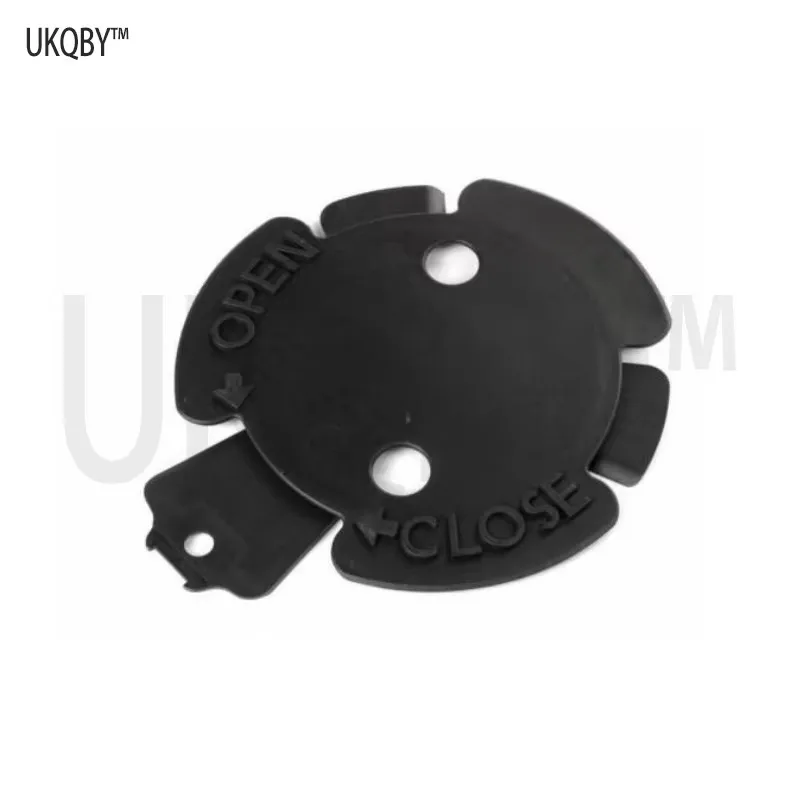 

Нижний защитный слой крышки, декоративная панель, саморез, C-образный зажим, самоконтрящаяся расширительная гайка 51757209541 517572095