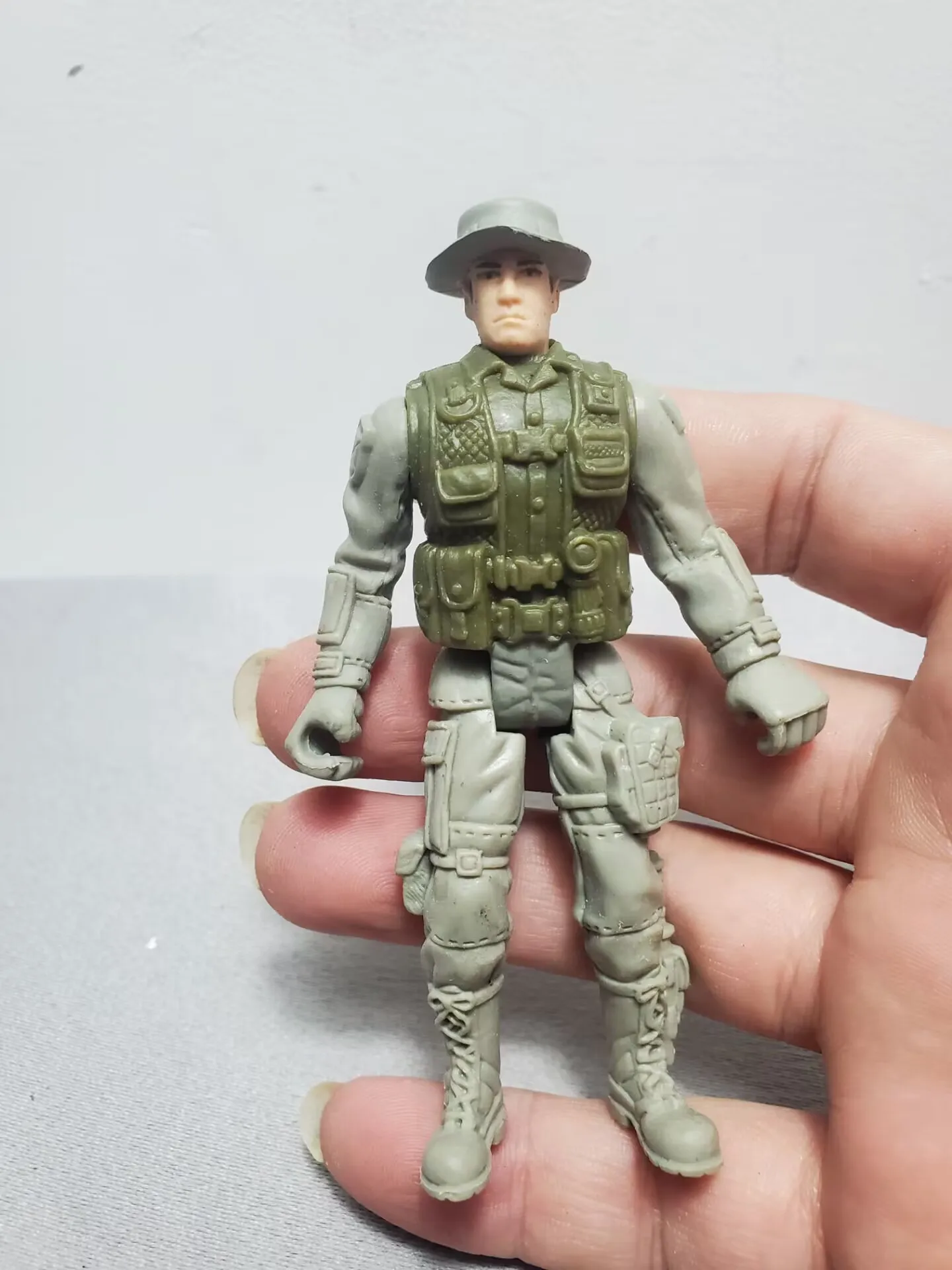 9Cm 3.75 "Solider Nông Dân Công Nhân Quân Sự Hành Động Cảnh Sát Hình Limite Bộ Sưu Tập Cướp Biển Người Chơi Mô Hình Đồ Chơi Quà Tặng Cho Bé con Trưởng Thành