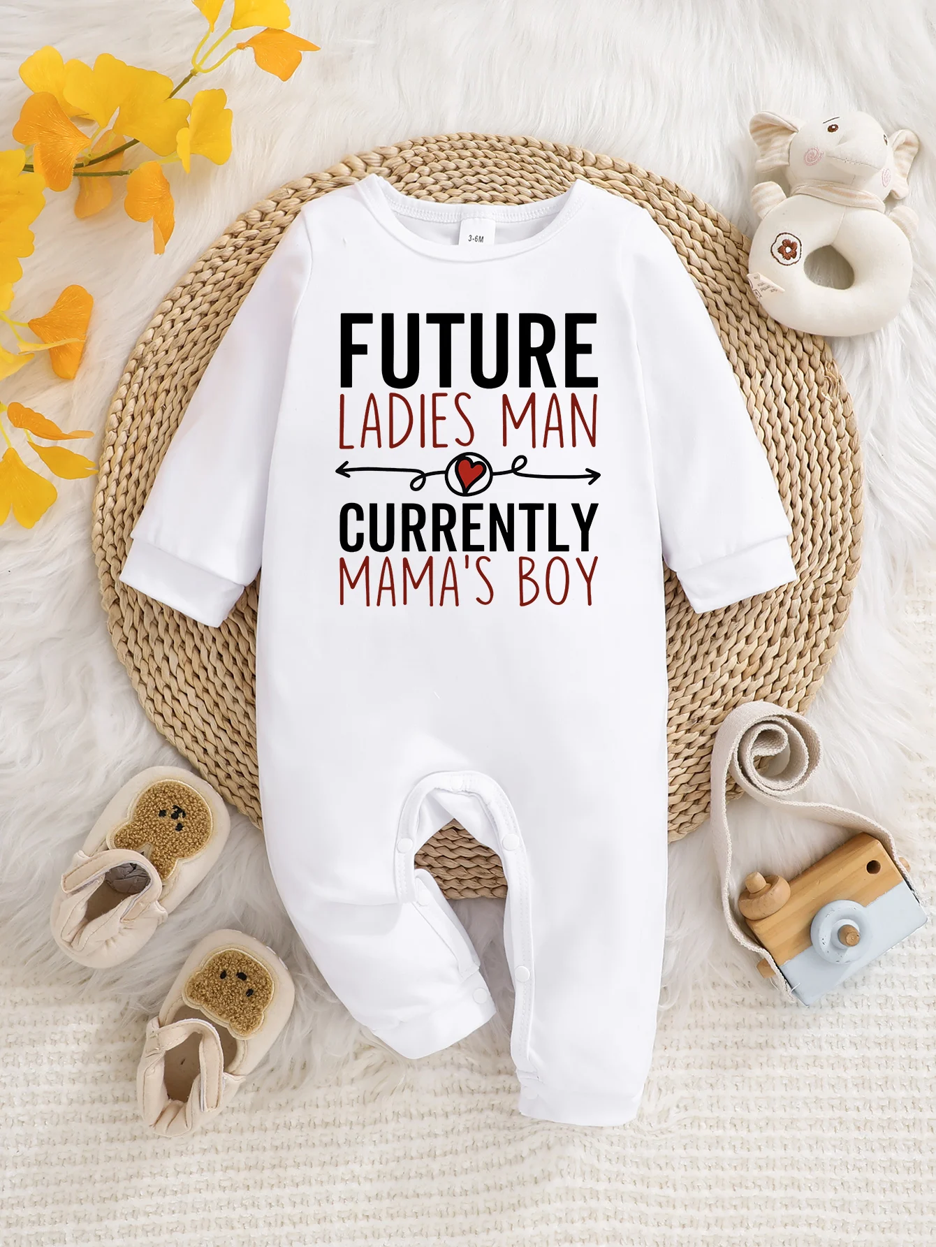 

Детский комбинезон с длинными рукавами, забавными принтами в виде букв, застежкой на пуговицах, простой в уходе, подходит для молодых родителей.