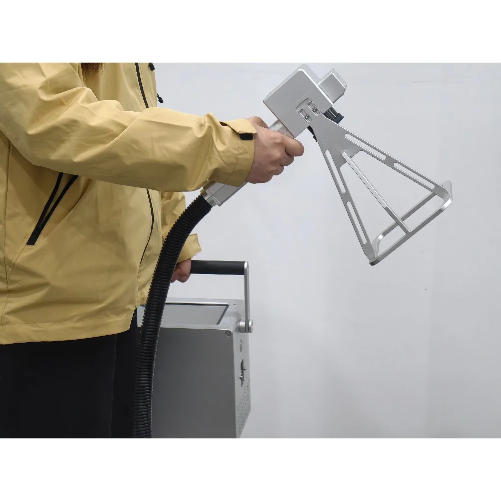 Máquina portátil de marcado láser de fibra: opciones de 20W/30W/50W para piezas de metal y plástico