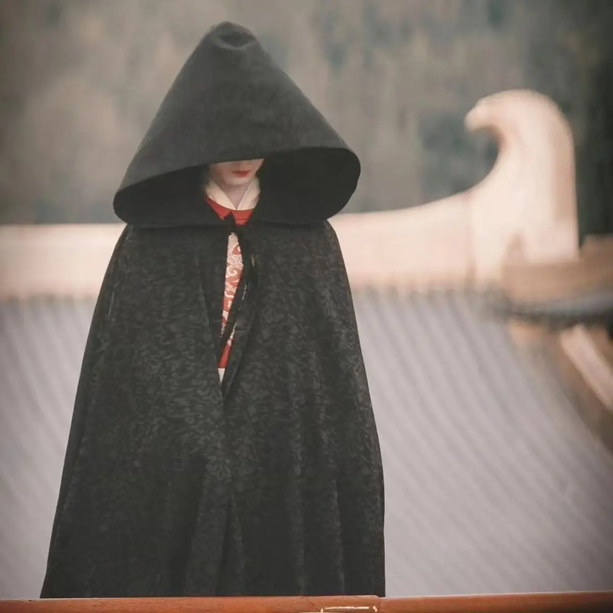 

Dark Black Cloak with Hat Men Women Traditional Long Robe Halloween Carnival Night Hero Cosplay Cape Death God COS Cloak Game
