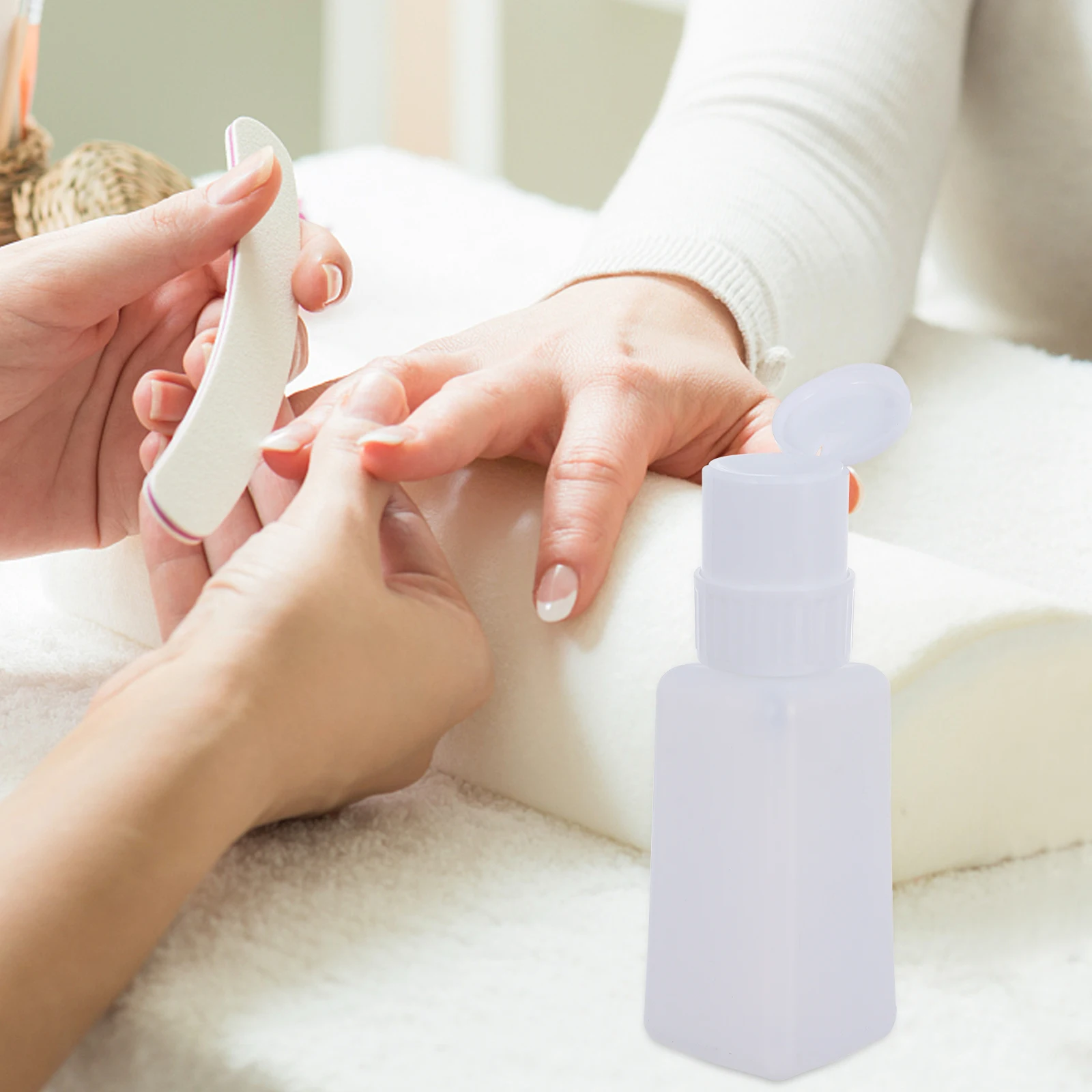 

2Pcs Nail Remover Pressure Bottle Plastic Portable Leak Proof Travel Dispenser Empty Press Bottle for Liquid Storage