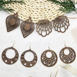 4 Pairs/Set Bohemian Retro Holiday Style Wooden Earrings, Simple and Versatile Cut Out Classic Wooden Earrings