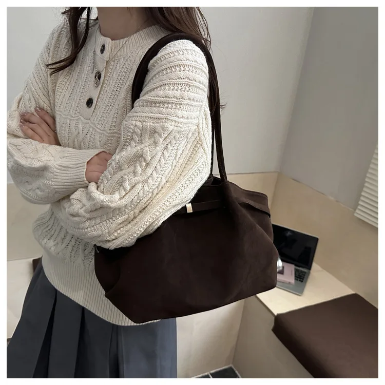 Umhängetasche aus Wildlederimitat für Damen, modisch, Pendler-Einkaufstasche, lässig, Unterarm-Eimer-Geldbörse, Herbst, täglich, Luxus-Handtasche – Detail 18
