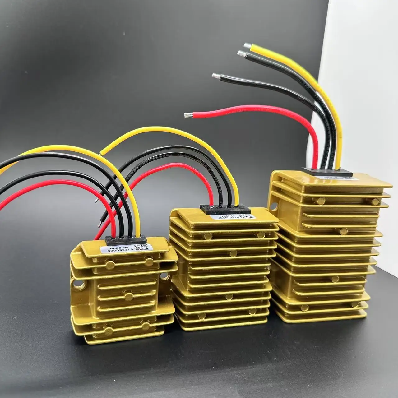 نسخة محسنة جديدة 12 فولت إلى 24 فولت محول تعزيز الطاقة DC-DC، مدخل 9 فولت-20 فولت، 24 فولت 5 أمبير/10 أمبير/20 أمبير، مخرج 120 وات/240 وات/480 وات