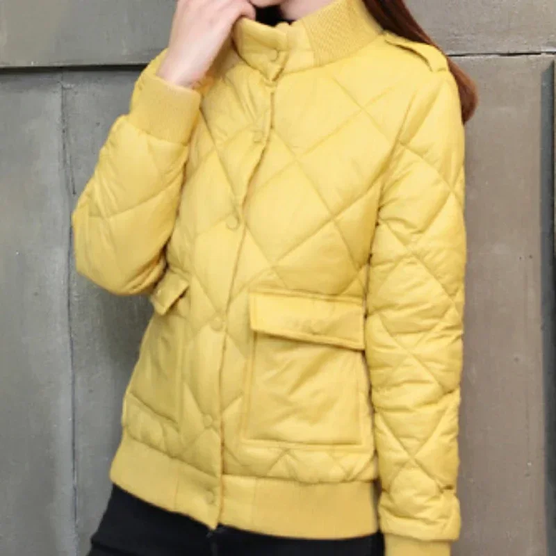 Cropped Check Women\'s Jacket Short Yellow Quilted Padded Female Coats Thick Padding Outdoor Clothing Novelties Aesthetic Luxury