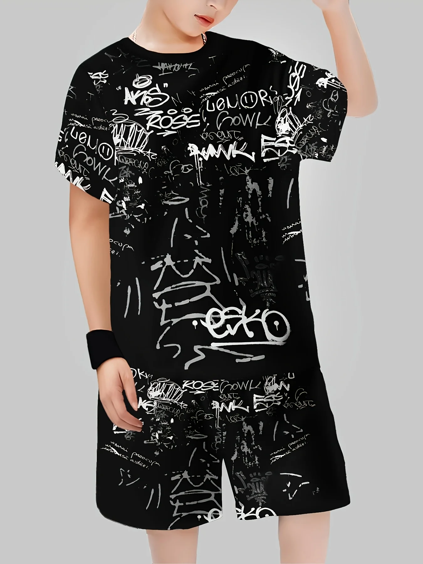 The 2025 Summer new Youth Suit a vibrant black 3D graffiti print casual men's wear