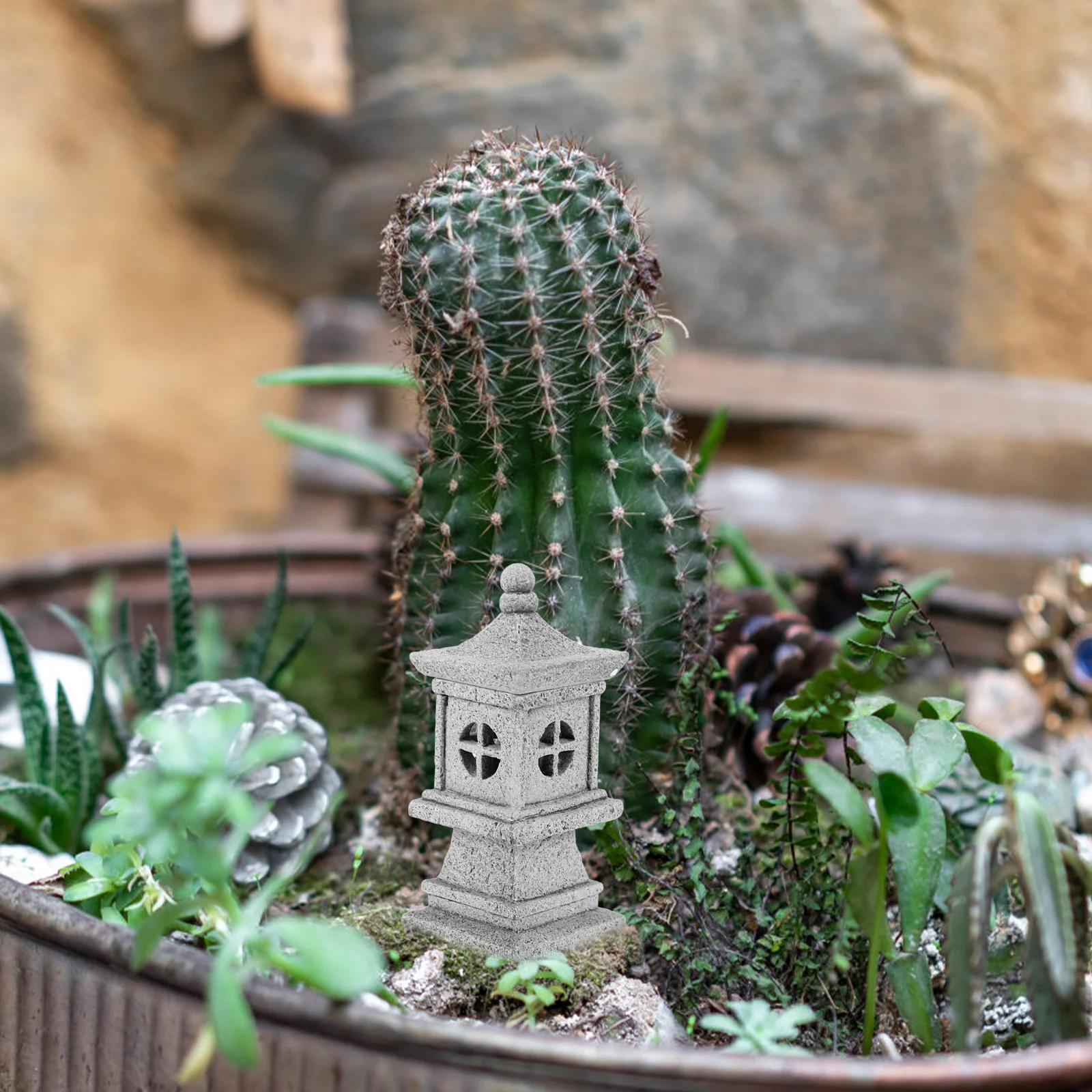 

Exquisite Miniature Stone Lantern Japanese Garden Bonsai Decor Outdoor Patio Balcony Aquarium Light Bead Holder