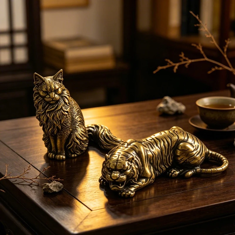 Antique Copper tiger Miniatures Figurines Vintage Brass Animal Statue Small Ornaments Living Room Desk Decorations