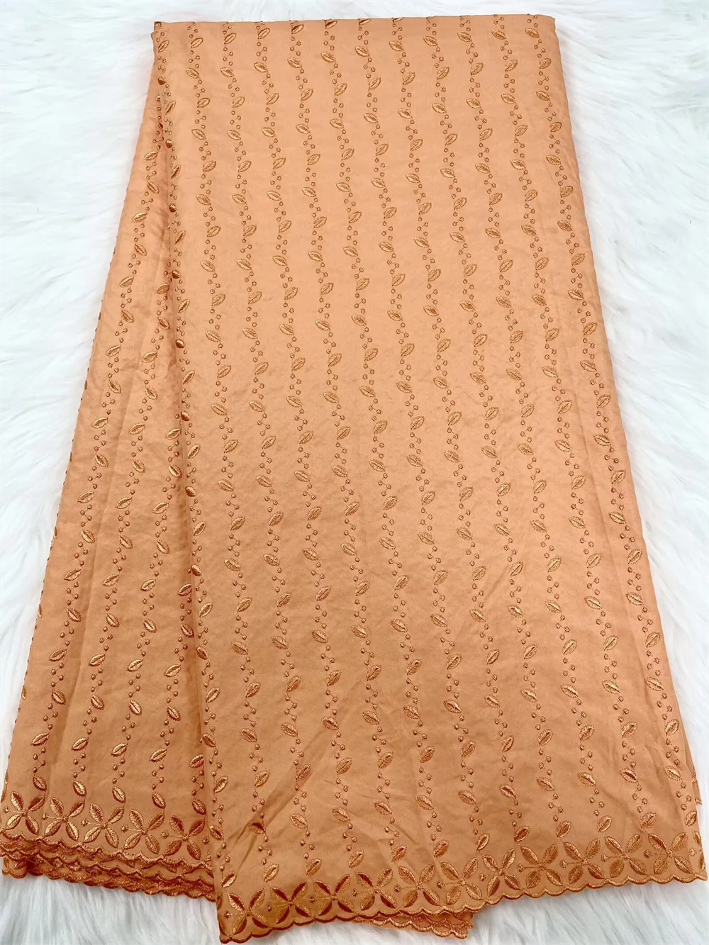 

Exclusive Hollow Out Men Polished Lace Luxury African Voile Lace Original 100% Cotton Sewing Couple Robe Ceremony Wedding Wear