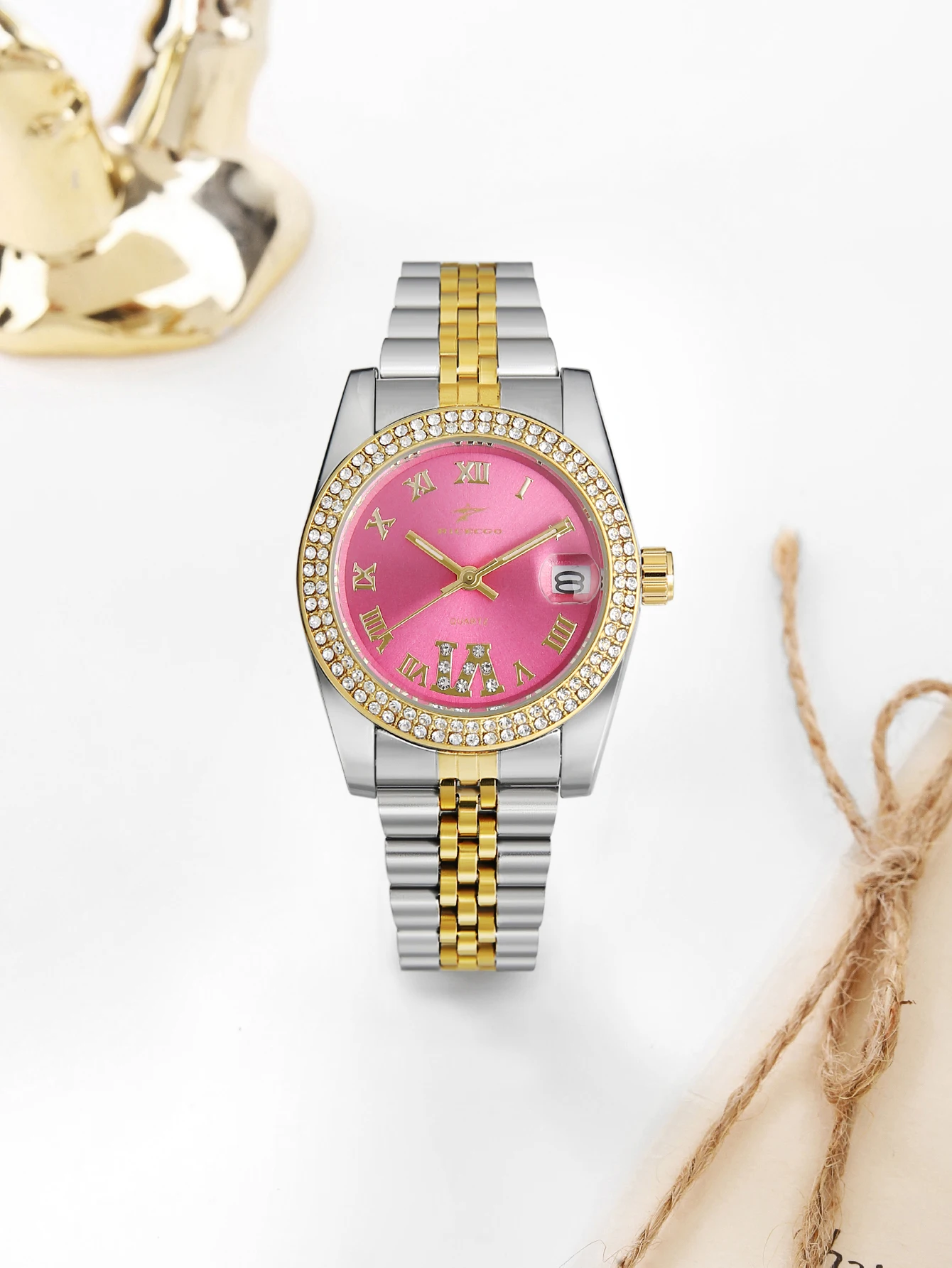 Women's Analog Quartz Watch, Embellished with Rhinestones, Is a Stylish and Elegant Accessory Suitable for Various Occasions, and Is a Durable and Fashionable Accessory.