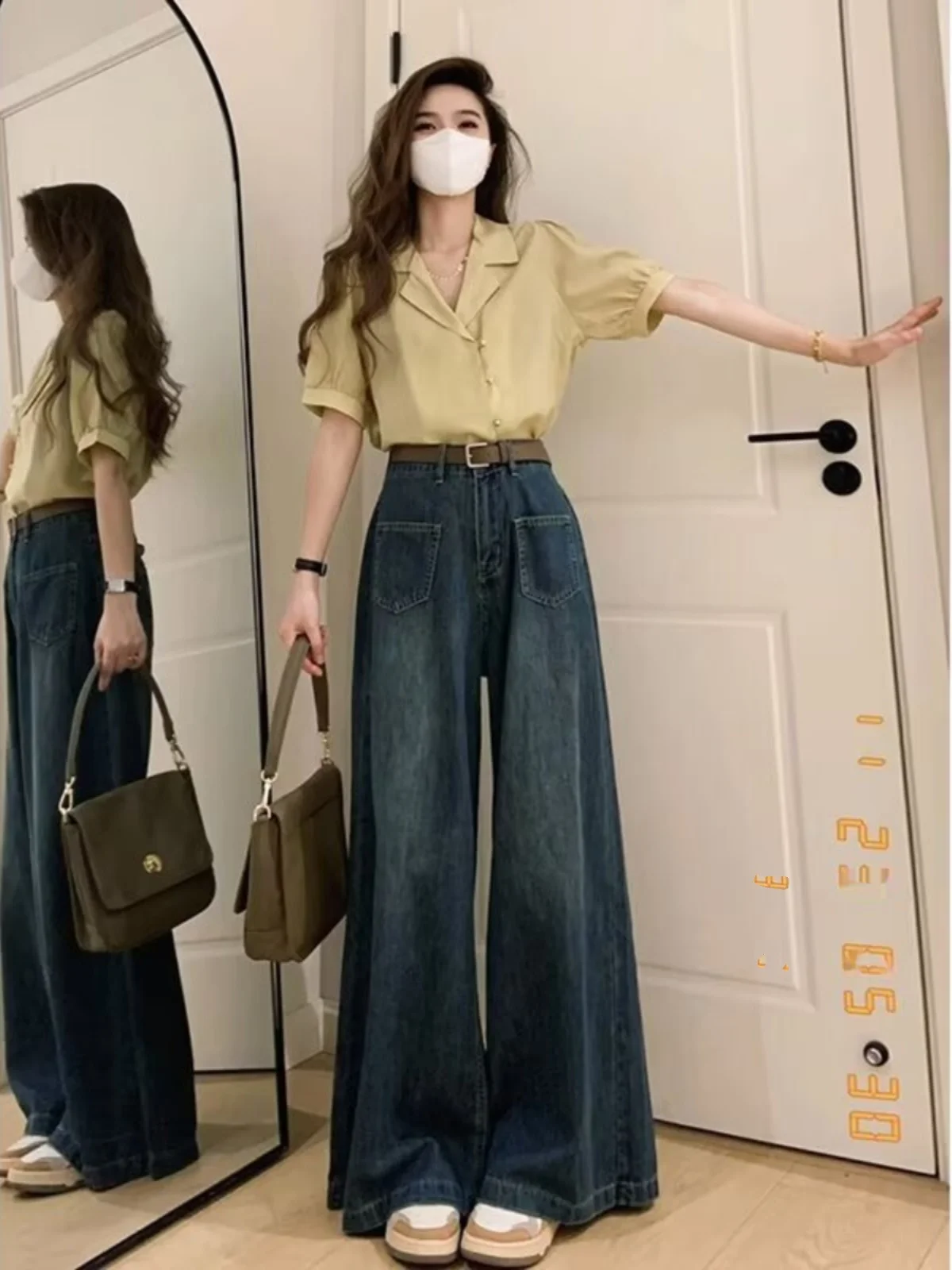 กางเกงทรงบาน กางเกงยีนส์สีขาว สไตล์สตรีท ความยาวครอปถึงข้อเท้า ขาสั้น คาปรี เสื้อผ้าผู้หญิง แฟชั่นเดนิม แฟชั่นพื้นฐาน เรียบง่าย ทุกวัน