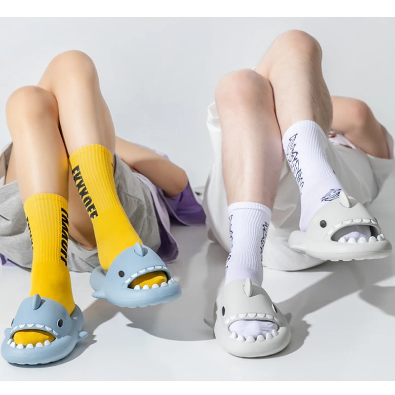 Men Shark Slippers Cloud Clapper Male Slides Summer Beach Eva Sandals Women Funny Non Slip Home Shoes flip flops Ladies Female