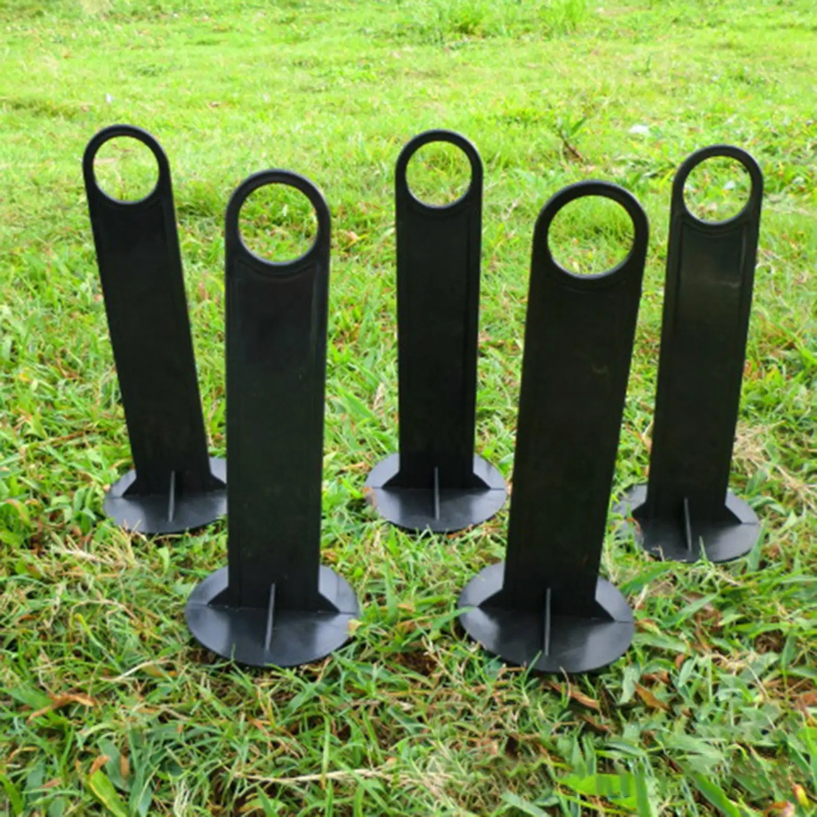 サッカートレーニングディスクコーンラック多目的サッカーコーンスタンドサッカートレーニング機器軽量ブラックサッカーコーンホルダー