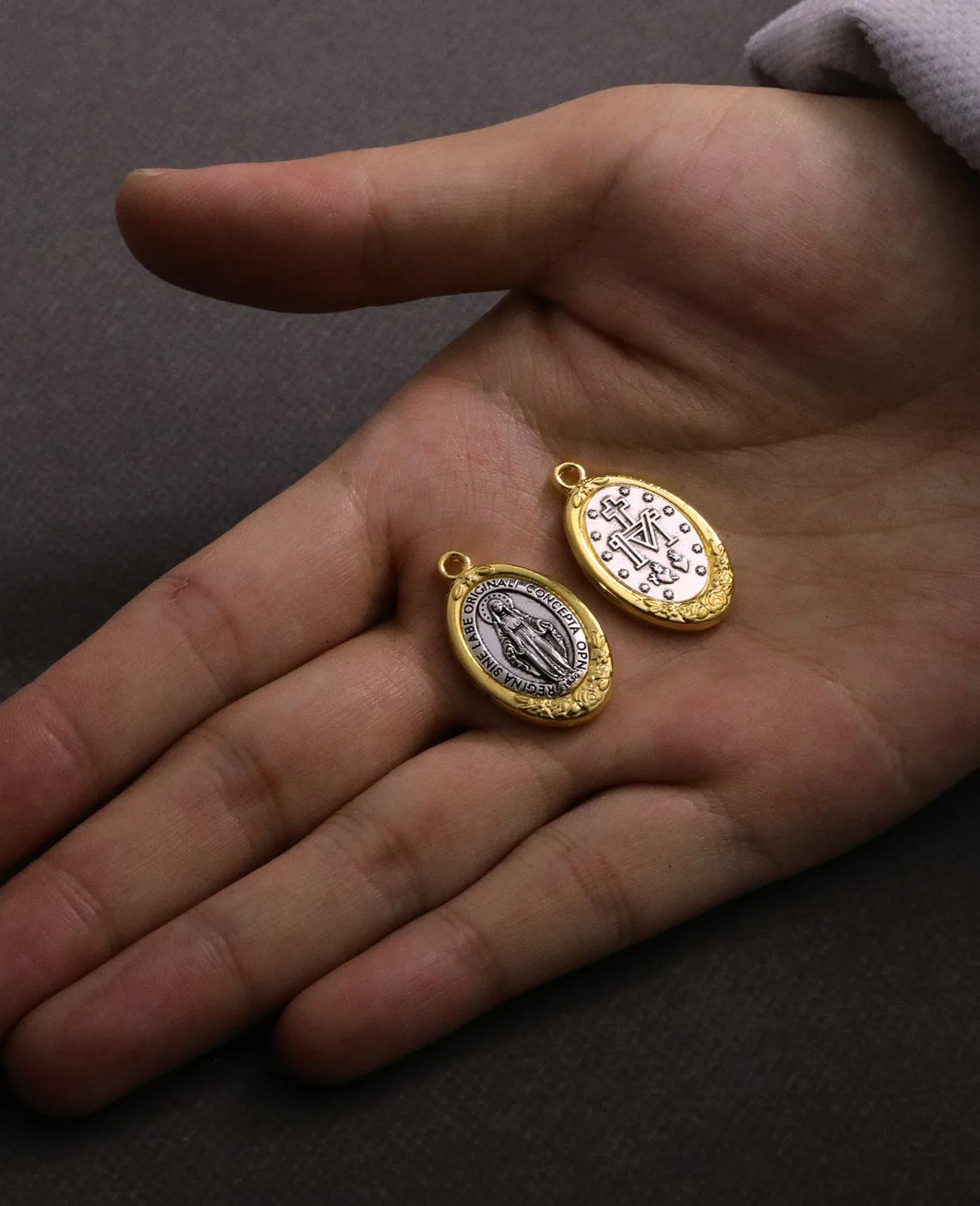 10Pcs Medalla Milagrosa Pendant Catholic Our Lady Virgin Mary Charms DIY Making Necklace Ornaments Jewelry Accessories view 3