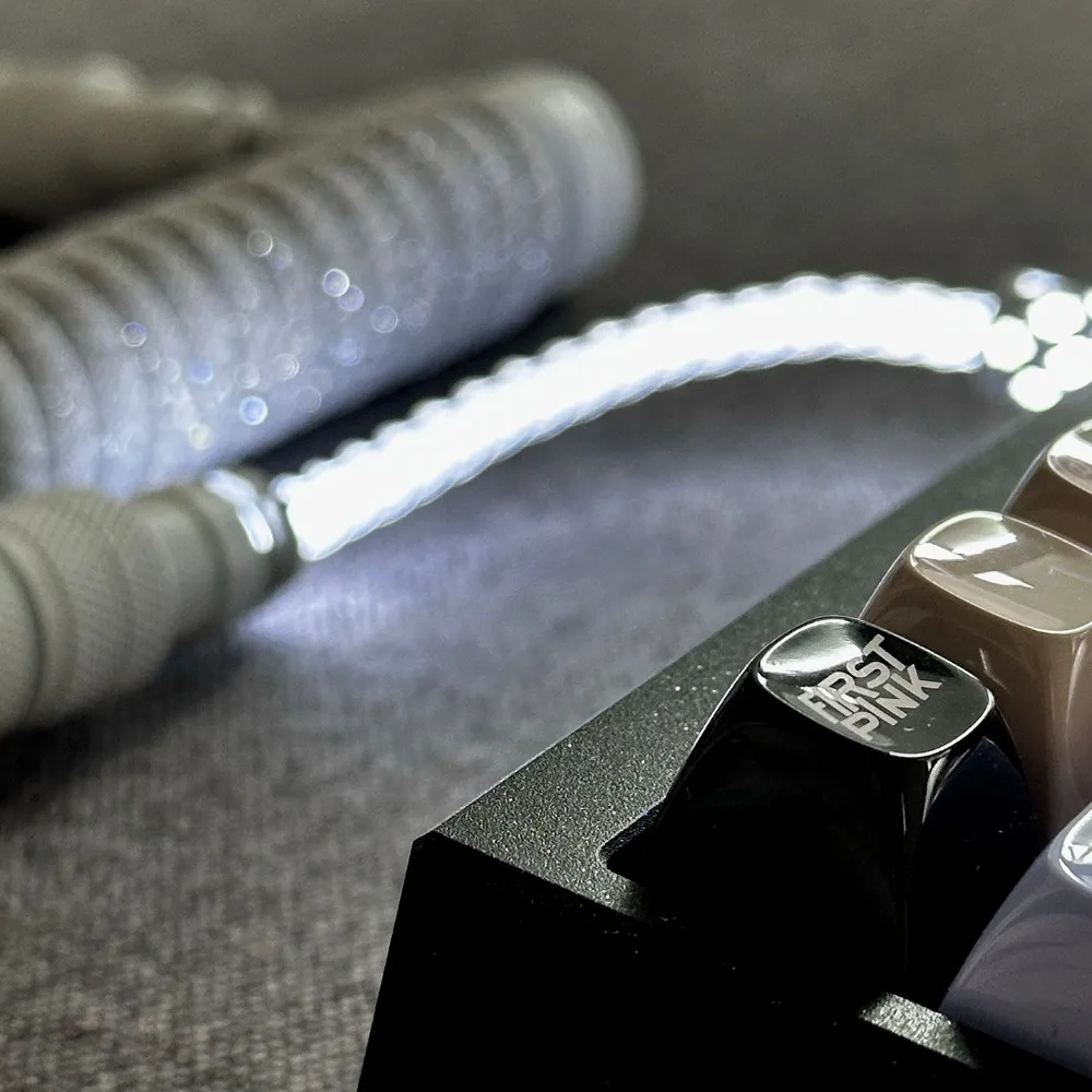 

Кабель для клавиатуры с неизвестной ошибкой подключения, трехсекционный медный авиационный кабель, 8K RGB, магнитный, для игровых клавиатур, USB на Type-C