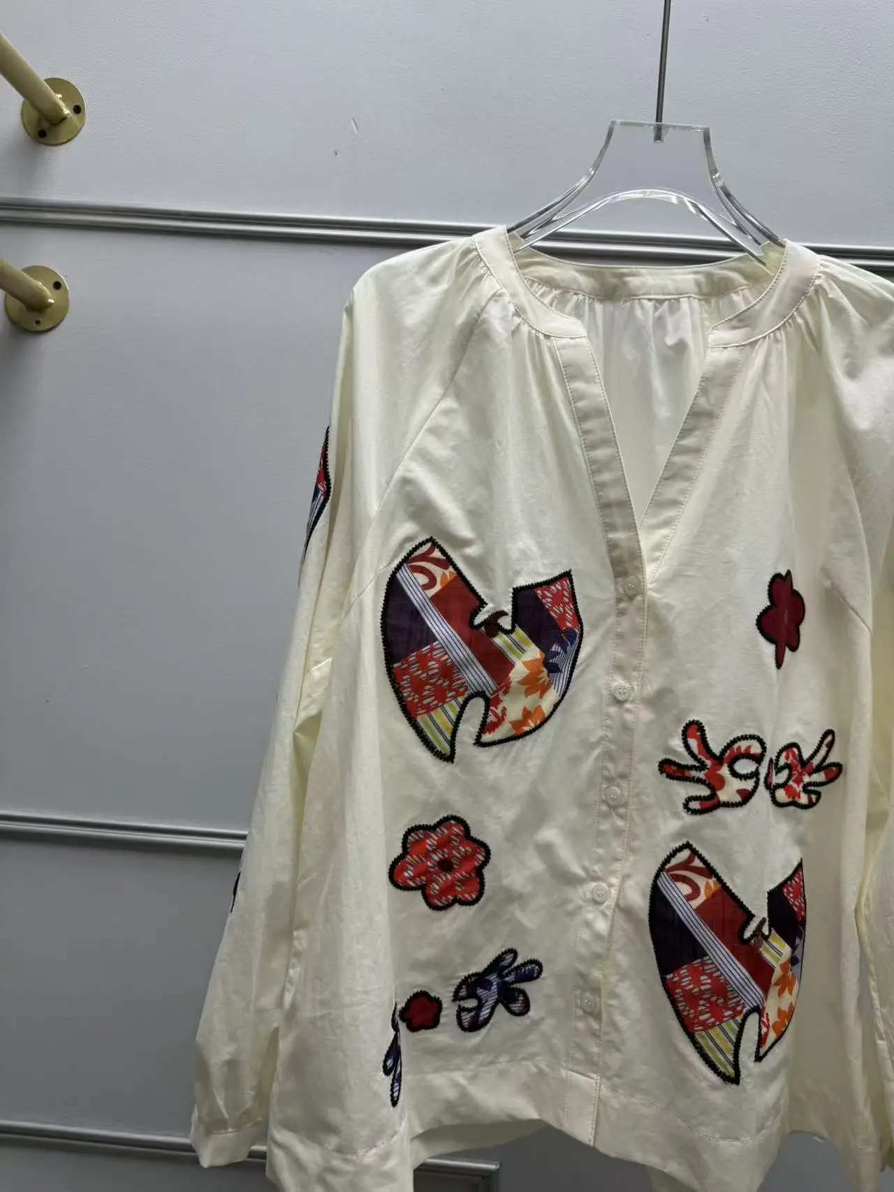 

Retro Sle Loose Fit Cotton irt Long Sve V-Ne Embroidered Patchwork Top Women's Casual Breathable Faion Top