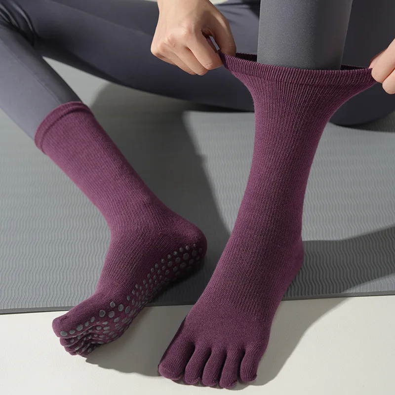 High End Professional Anti Slip Yoga Socks,Women's Adhesive Anti Slip Pressure ,Split Toe Five Finger Sports Long SocksCuteSocks