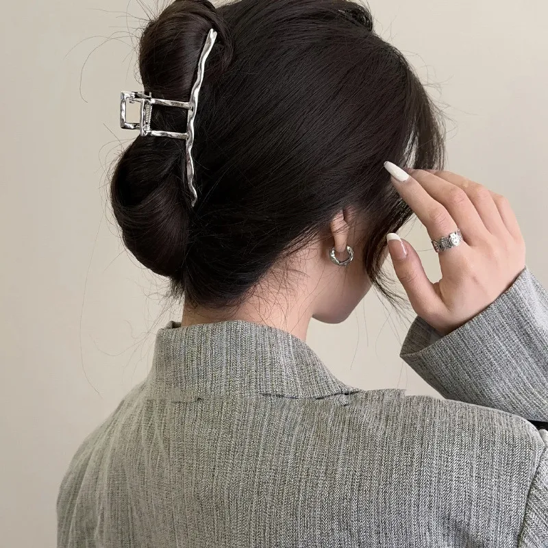 Thumbnail 4 - #90 Metal Hair Clip Sets Comparison Guide