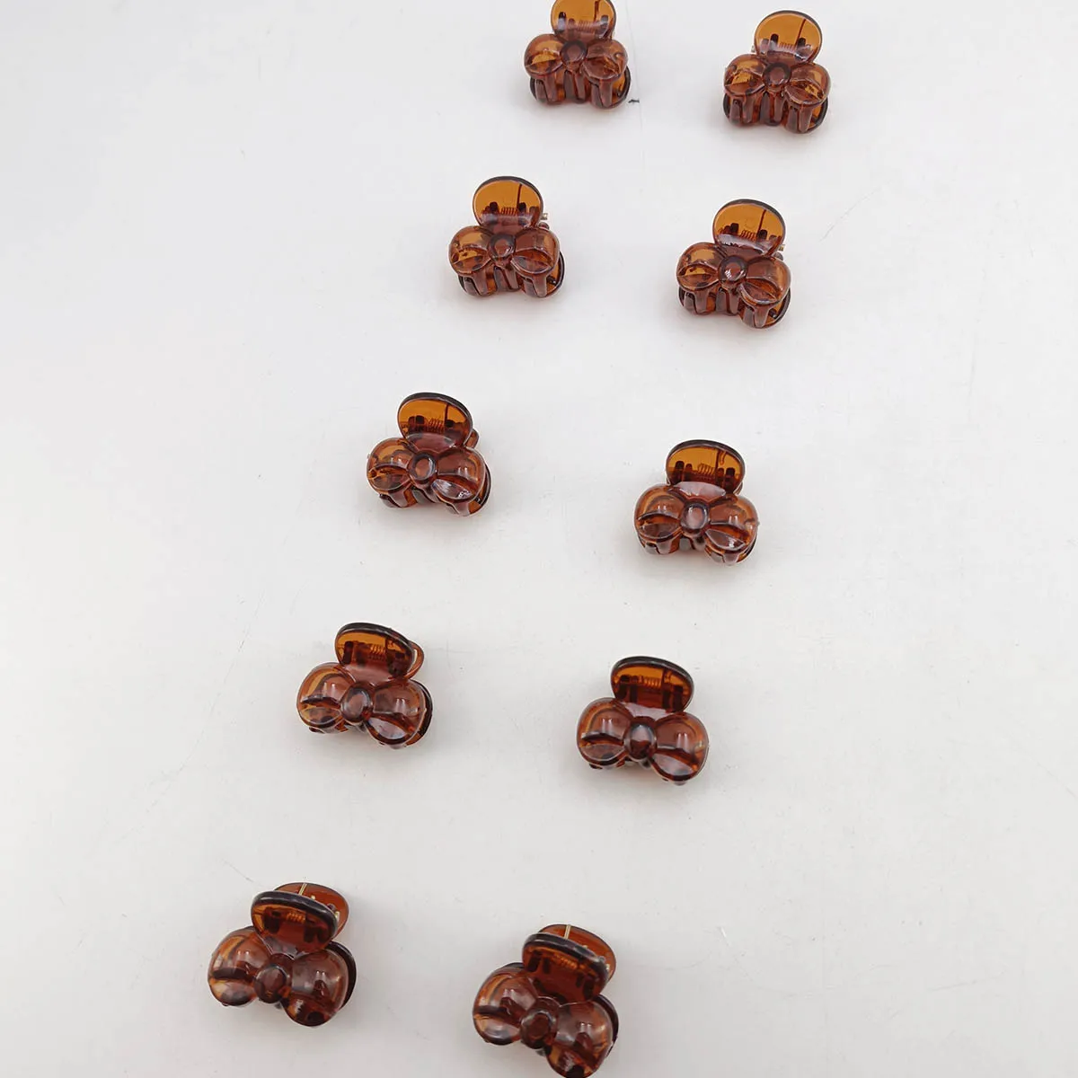 10/20/50/100 PCS Haarklammern für Frauen 2 cm kleiner Bogen Schwarz Braun Transparenter Kunststoff Mini Haarnadel Haarspangen Haarzubehör – Detail 5
