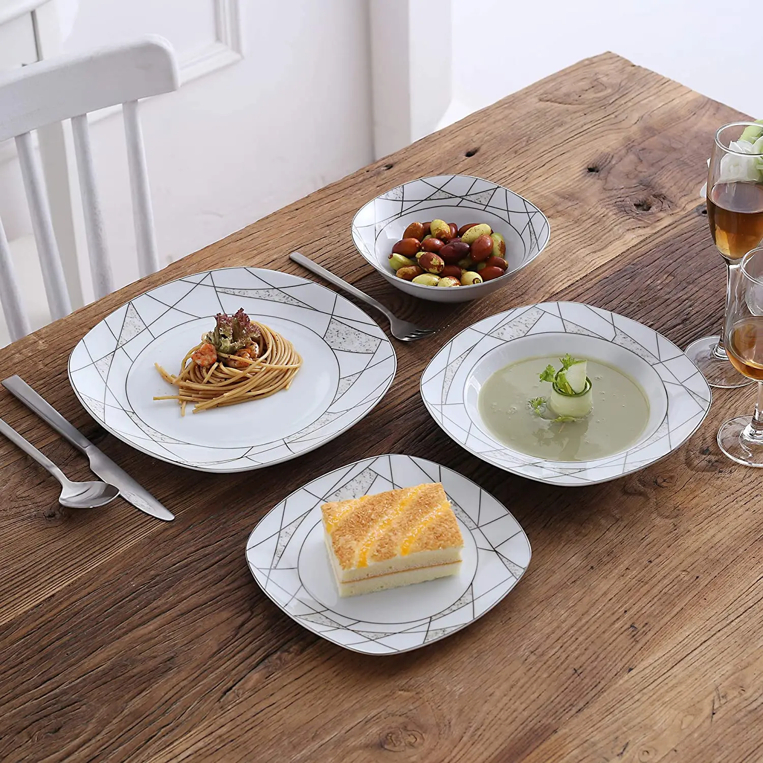 Vajilla de porcelana de cerámica, diseño personalizado barato, forma cuadrada, hueso, China, juego de vajilla para restaurante moderno, 42 Uds.