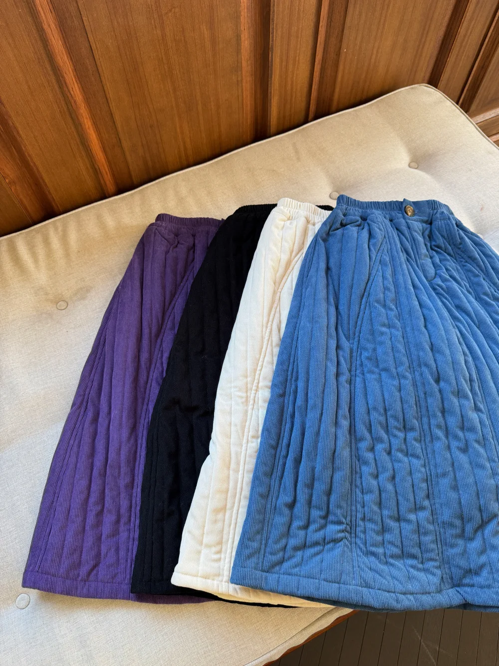 

Girls Half Length Skirt 2025 Winter Thickened Versatile Vertical Strip Simple Skirt Daily Casual Fashion Elegance