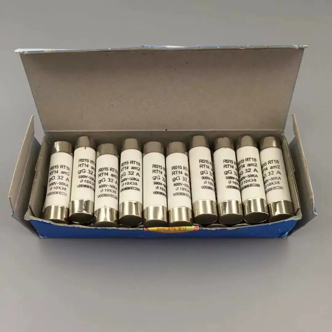 

RO15 fuse 10X38 ceramic fuse tube R015 fuse core RT18 1 2 5 6 8 10 32A 500V