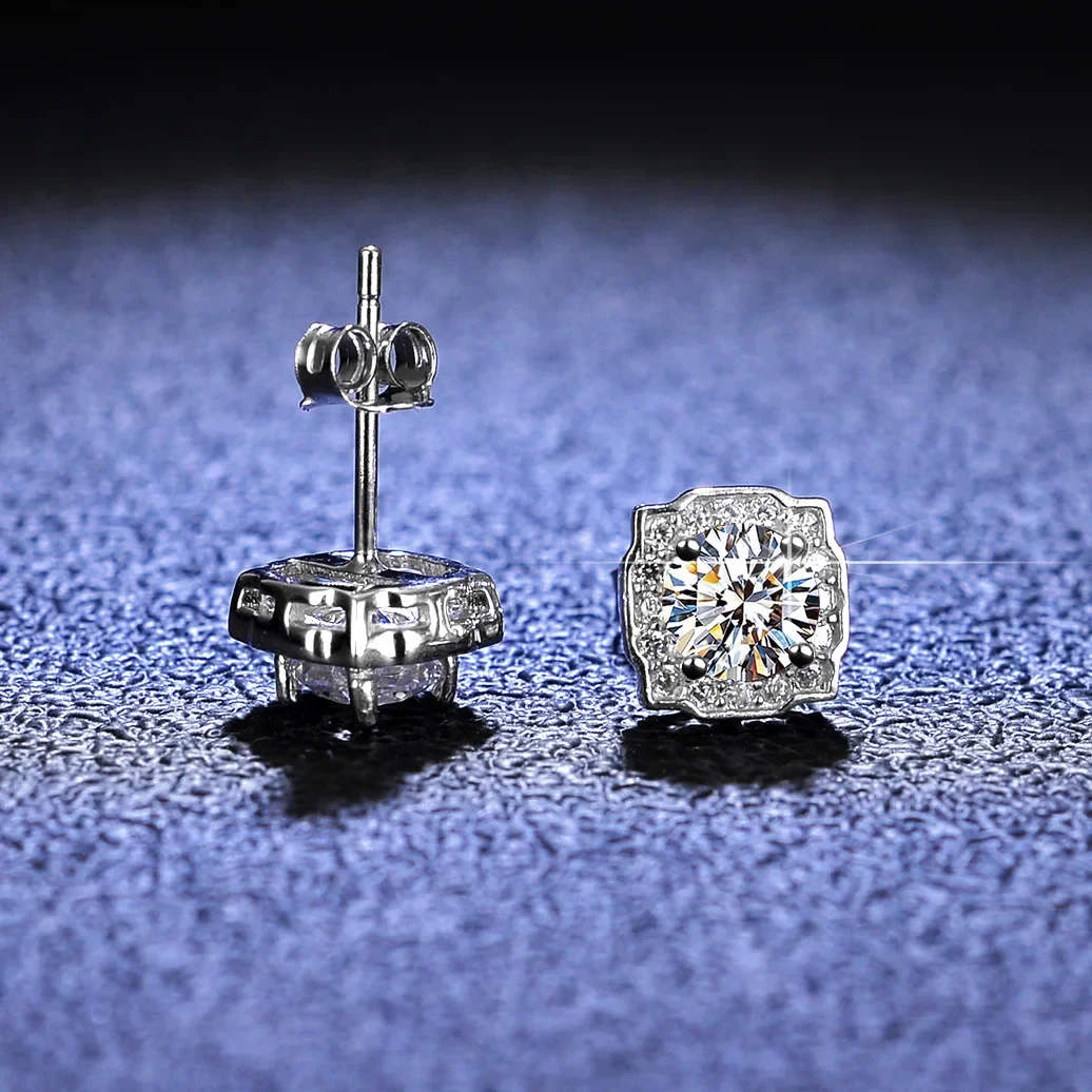 18K Gold Inlaid Moissanite Earrings, 0.5 Carat Temperament Four Claw Earrings, D-color VVS1 Clarity, Square Diamond Earrings