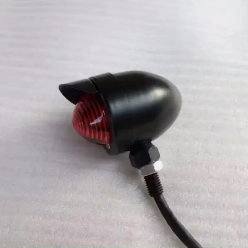 

Black Tail Brake Running Light W/ Visor for Harley Honda Kawasaki Suzuki Yamaha Retro