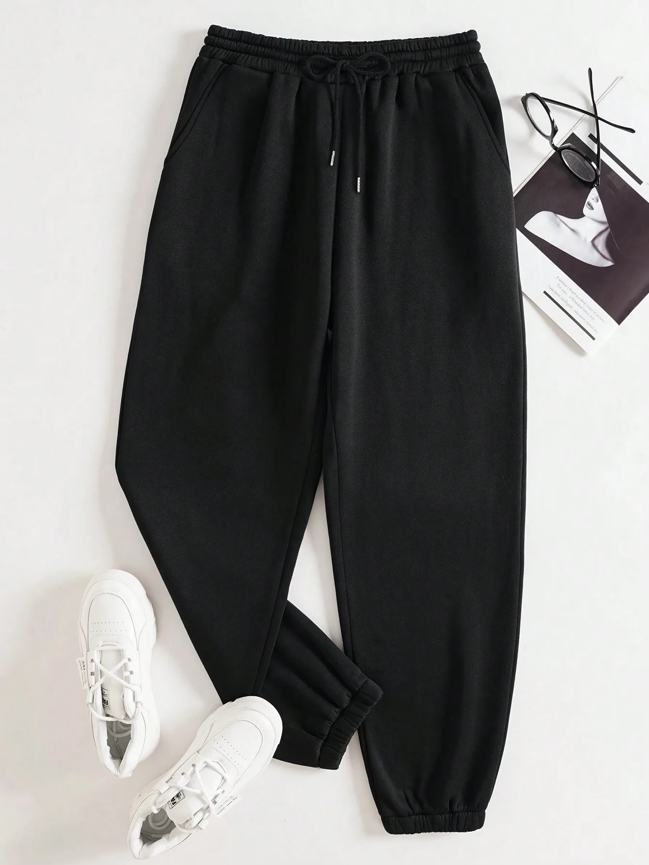 

Black Solid Drawstring Waist Thermal Lined Jogger Pants for Women