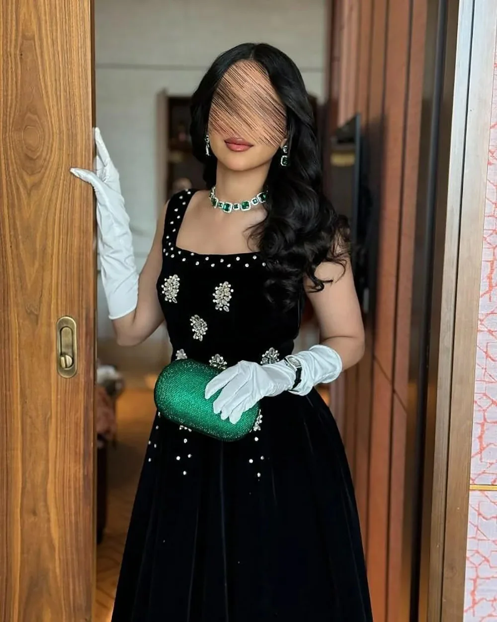 Msikoods personnalisé noir velours robe de bal saoudien une ligne strass élégant robe de fête d'anniversaire Vintage Midi robe formelle femme