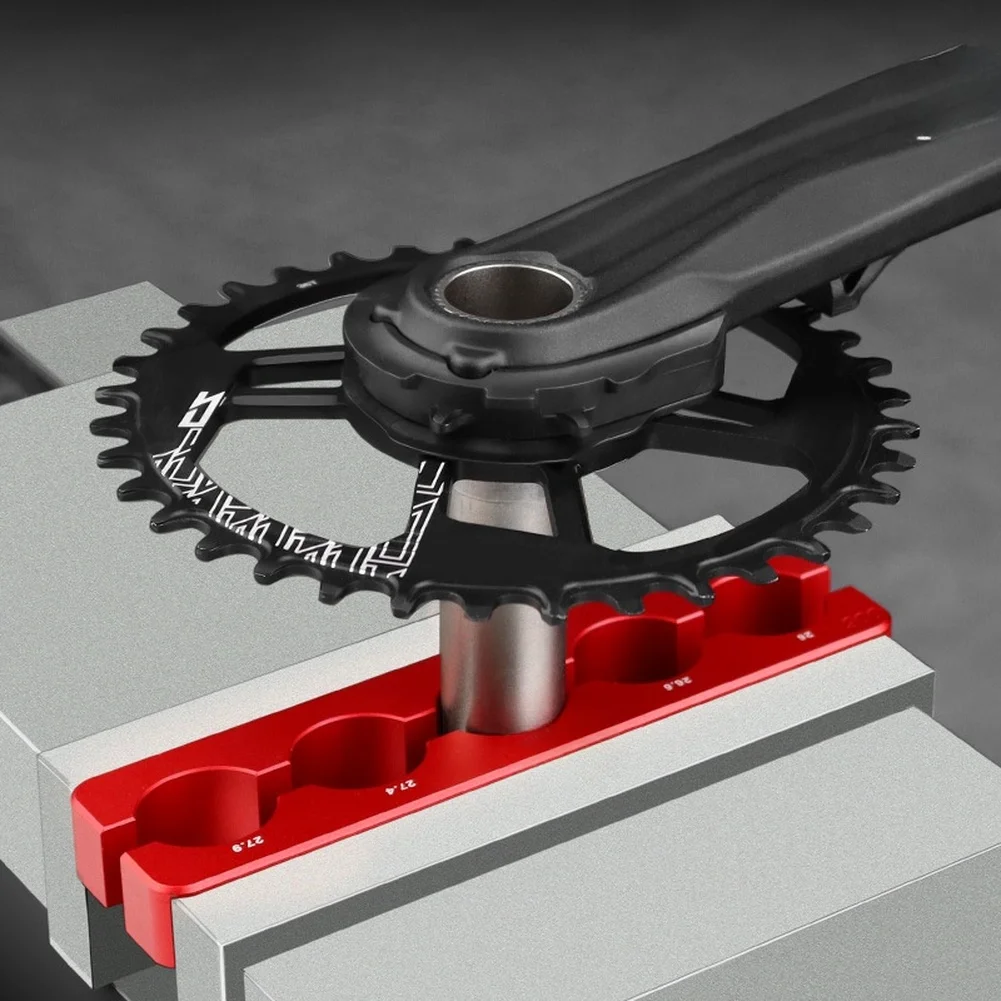 

Многофункциональный инструмент для ремонта велосипедов: зажимные губки для велосипедных тислей, вставки для вилок 5–45 мм, кареток и педалей